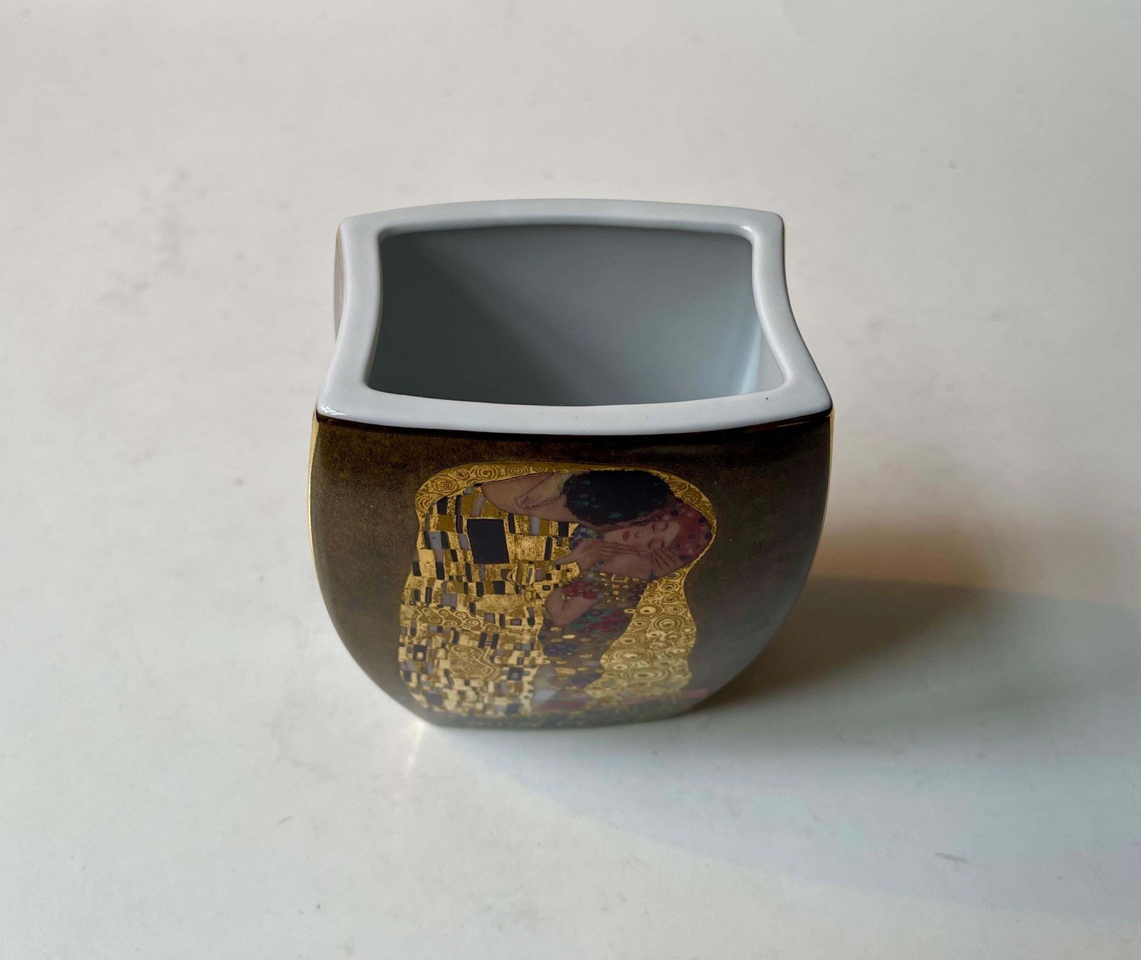 German Goebel Artis Orbis Porcelain Vase   Gustav Klimt 'The Kiss' photo buy