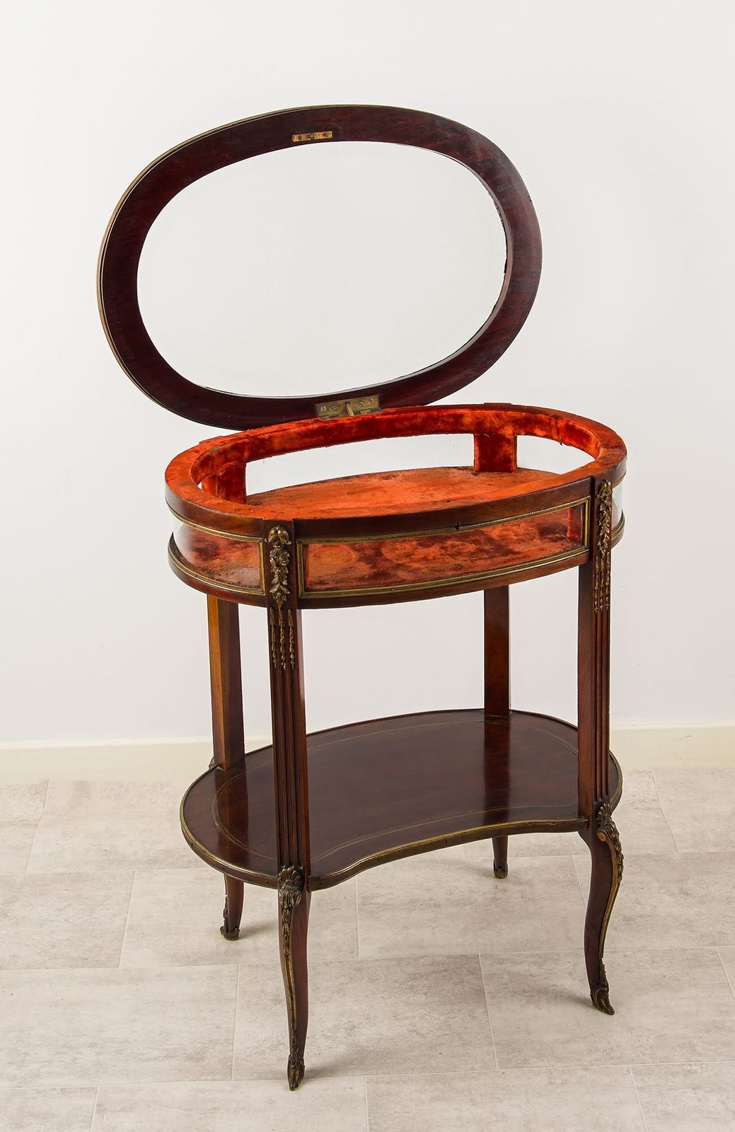 Belle époque French Mahogany Bijouterie Table With Glass Display Top, C.1900 photo 1550.0