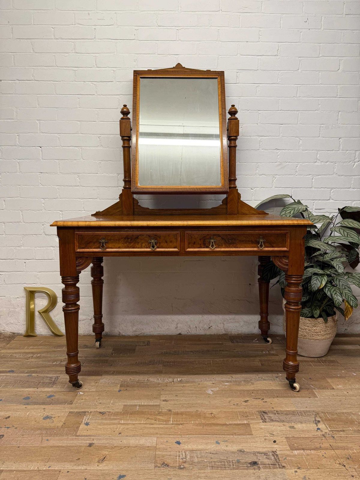 Antique Walnut Dressing Table With Swing Mirror Victorian