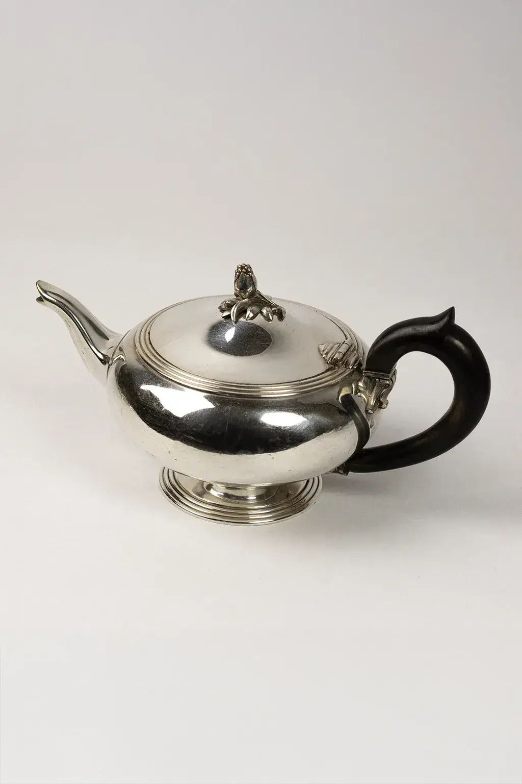 Christofle Teapot In Silver Plated Metal And Blackened Wood – Triple Filet Model, Late 19th Century photo for sale