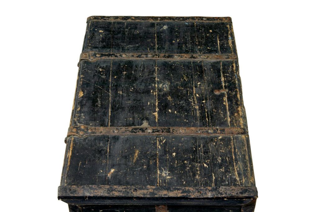 Scandinavian Mid 19th Century Painted Pine Chest photo Furniture