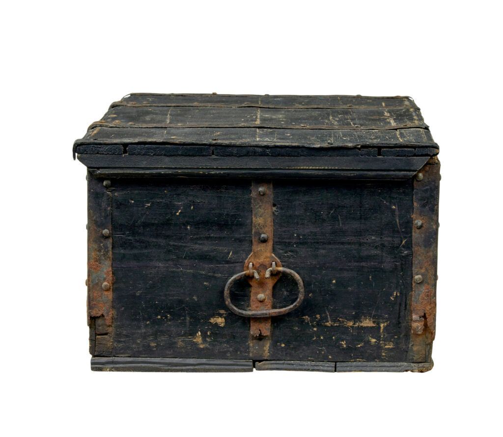 Scandinavian Mid 19th Century Painted Pine Chest photo 985.0