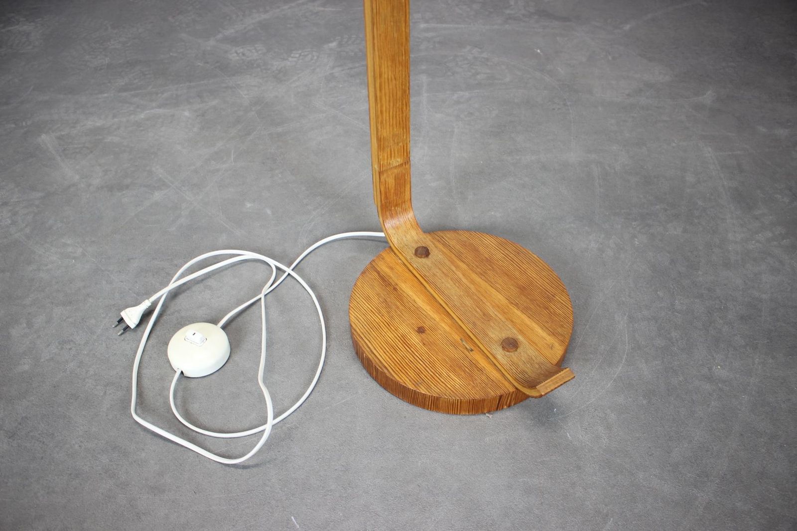 Mid Century Wooden Floor Lamp, Scandinavian Style, 1960s photo vinterior