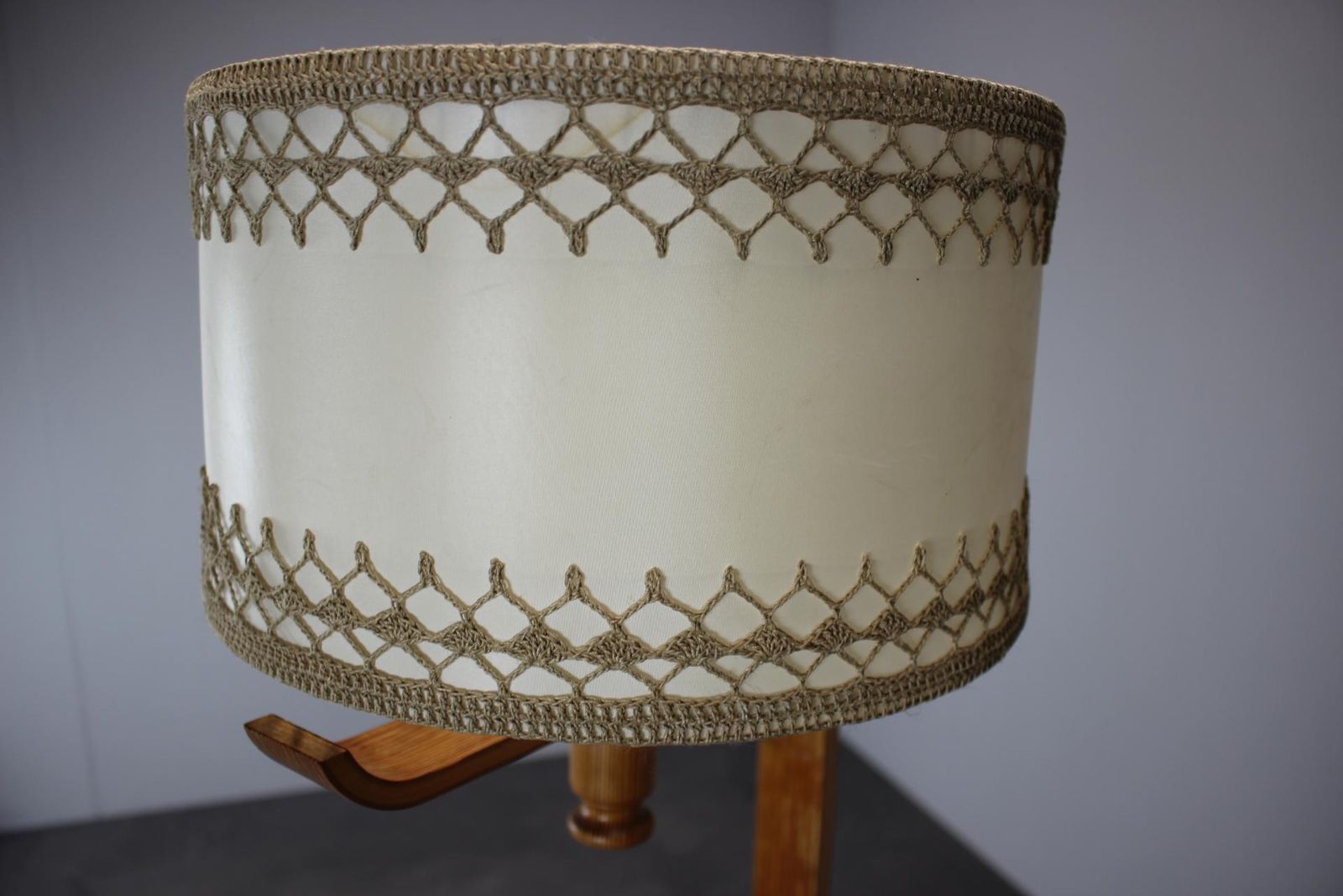 photo furniture Mid Century Wooden Floor Lamp, Scandinavian Style, 1960s