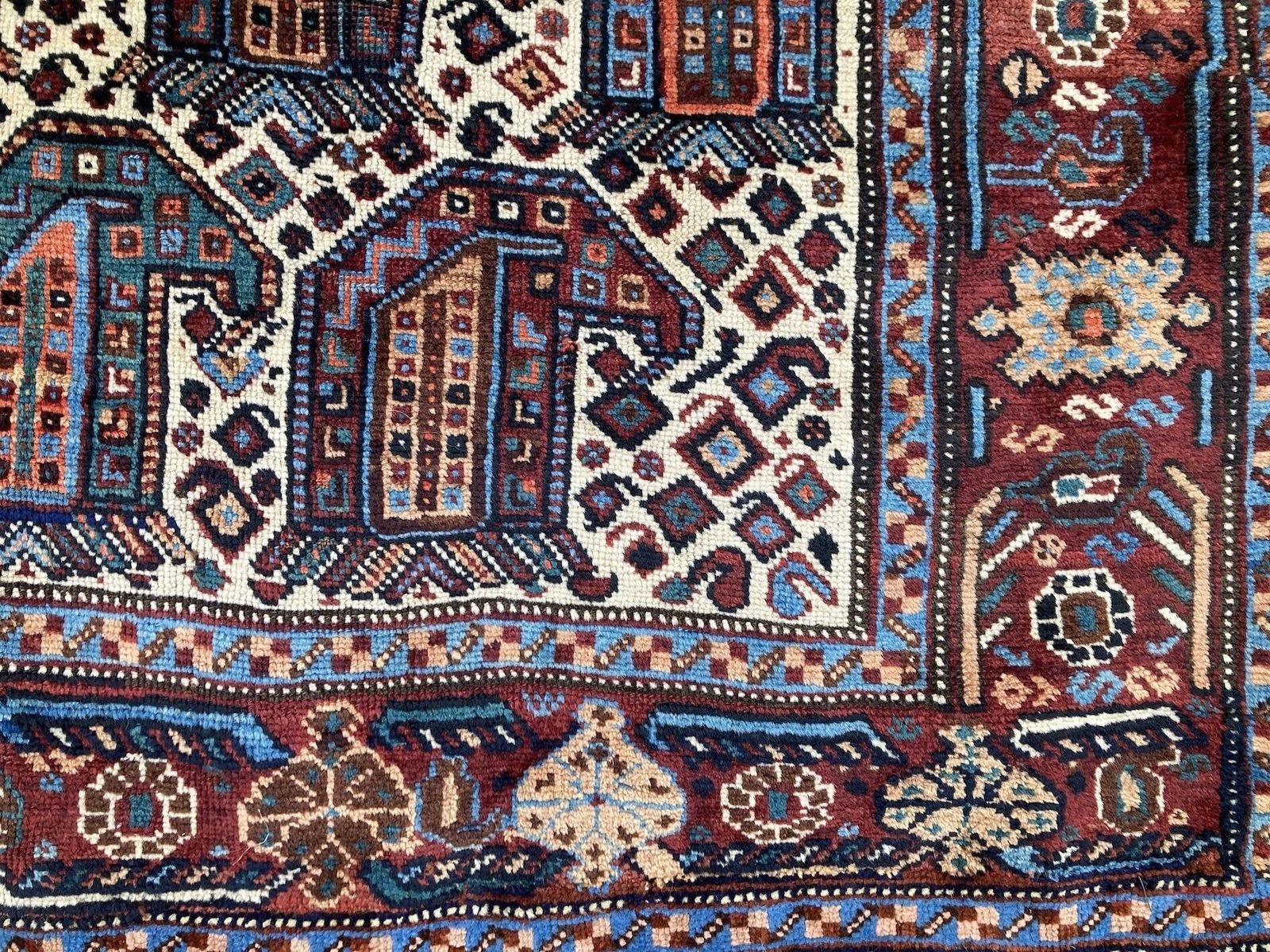Antique Khamseh Rug 1.90m X 1.39m photo vinterior