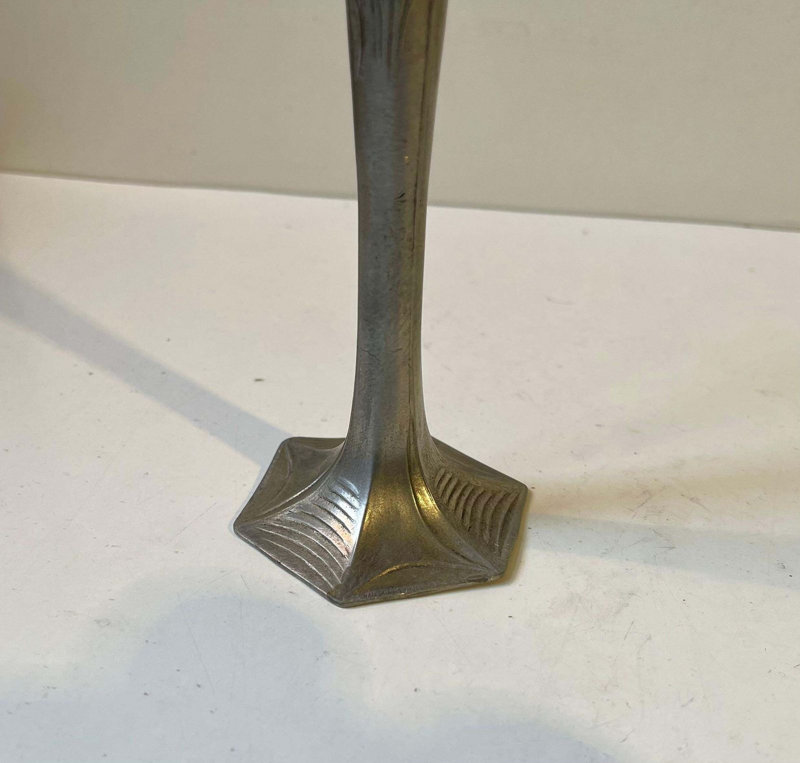 Art Nouveau Kayserzinn Pewter Iris Vase By Hugo Leven photo 487.0