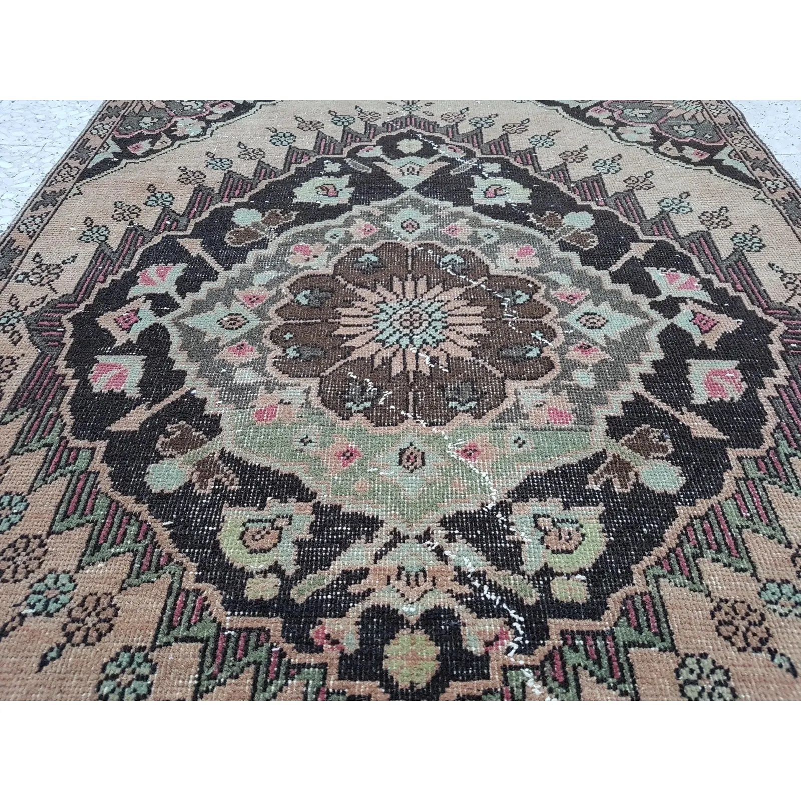 1960s Handknotted Turkish Oushak Rug 3'6" X 12'7" photo vinterior