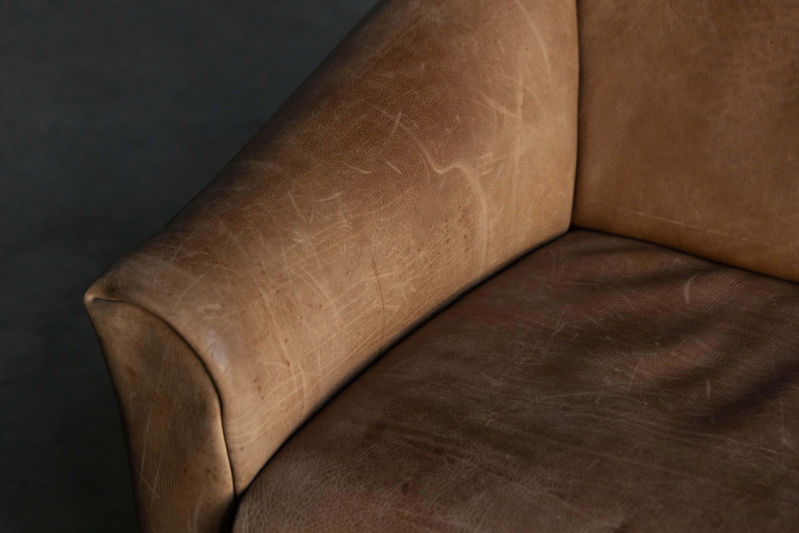 De Sede Ds 47 Bullhide Leather Sofa, Switzerland, 1970s photo for sale