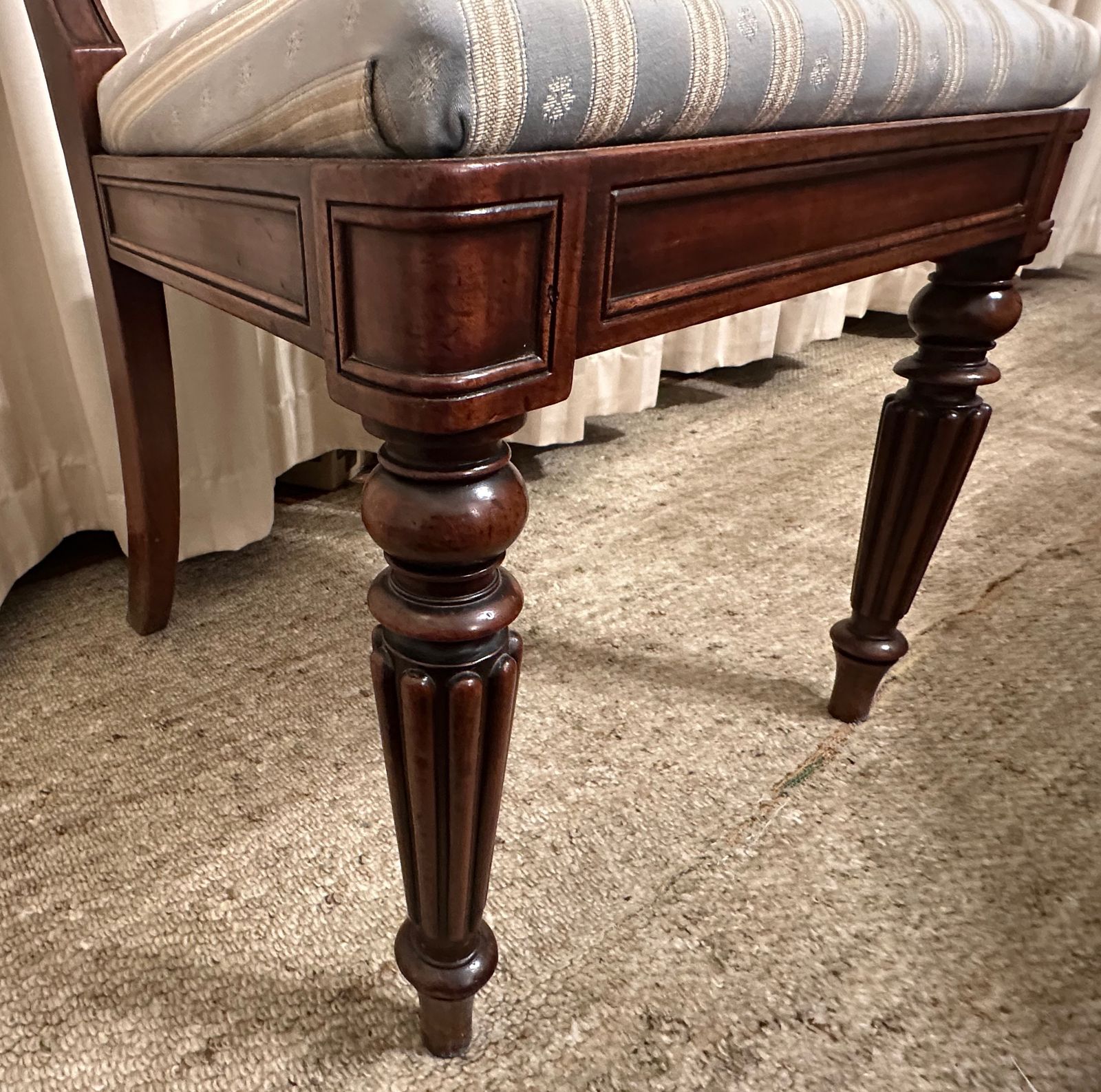 Set Of Six Mid Victorian Mahogany Dining Chairs In Waring And Gillow Style photo for sale