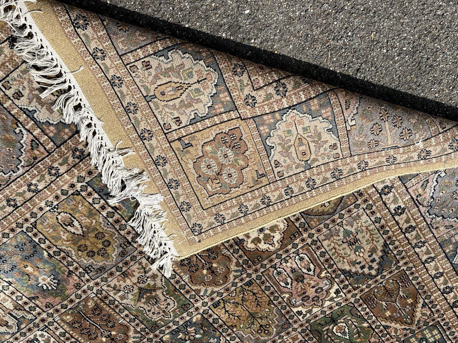 811.0 Large Rug, Carpet 295 X 180 Cms photo
