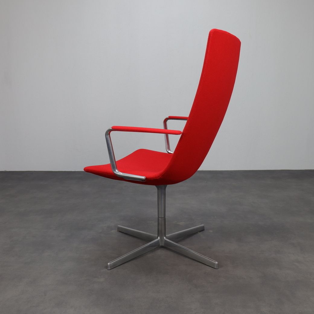 Set Of 2 “Catifa 70” Swivel Lounge Chairs By Arper, Italy photo vinterior