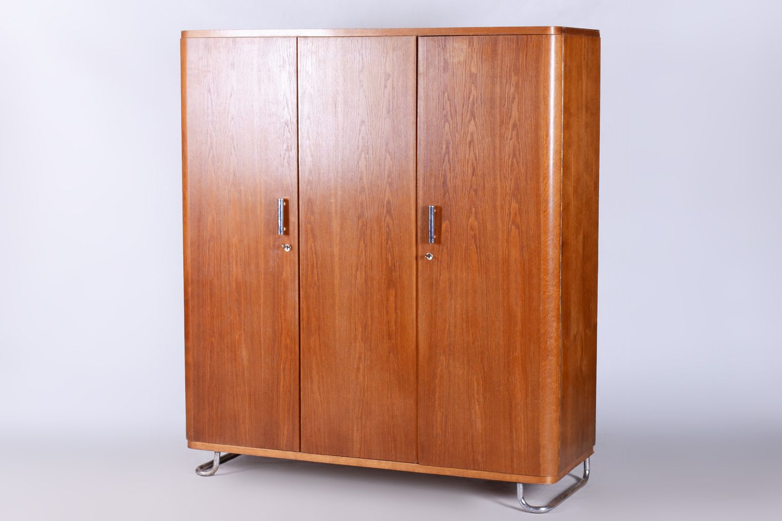 Restored Oak Bauhaus Wardrobe, Chrome Plated Steel, Czechia, 1930s
