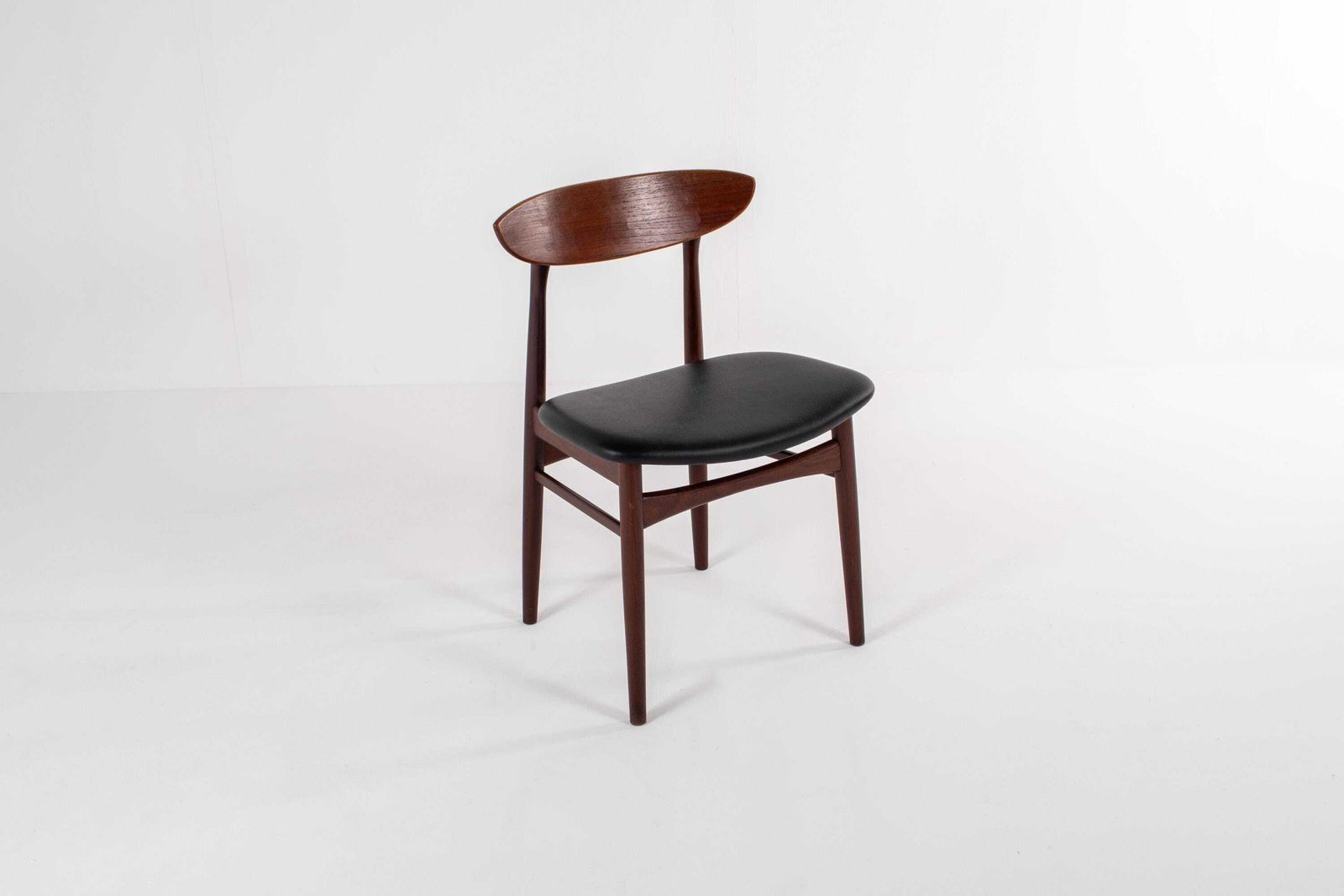 Set Of 4 Vintage Danish Teak Dining Chairs, Mid Century Modern Design, 1960s photo 1543.0