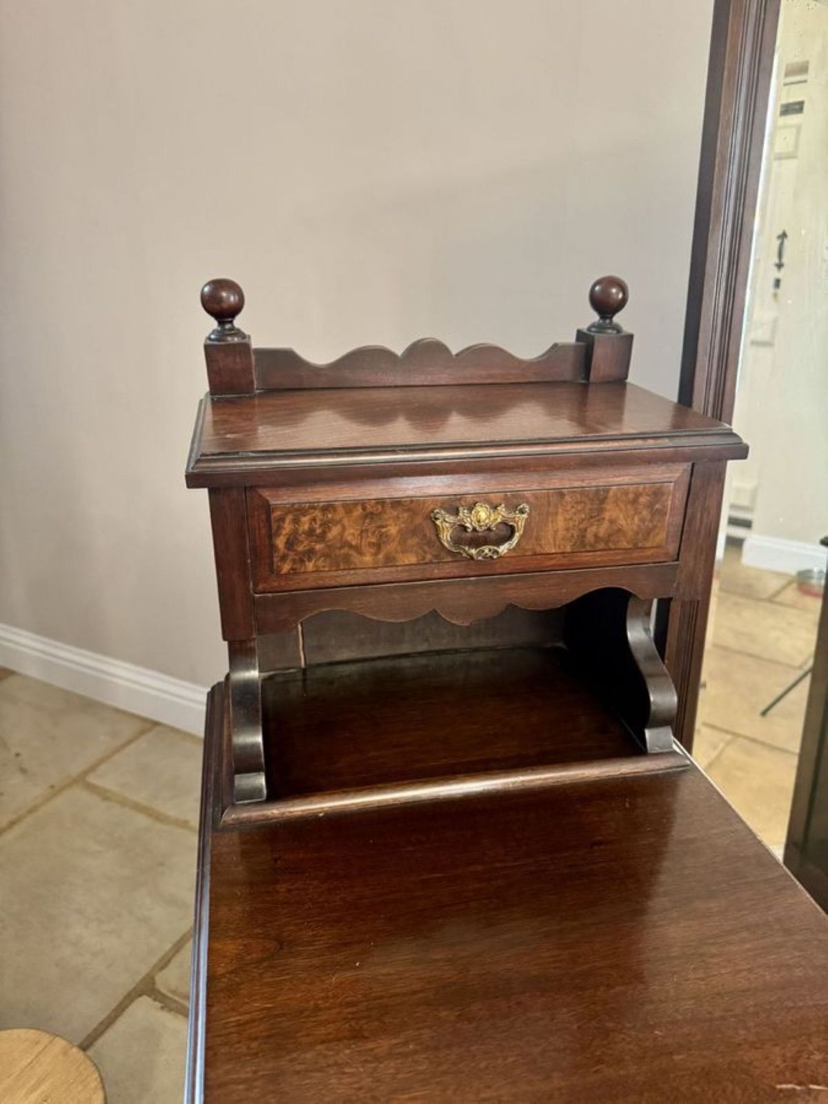 Fine Quality Antique Burr Walnut Dressing Table photo vinterior