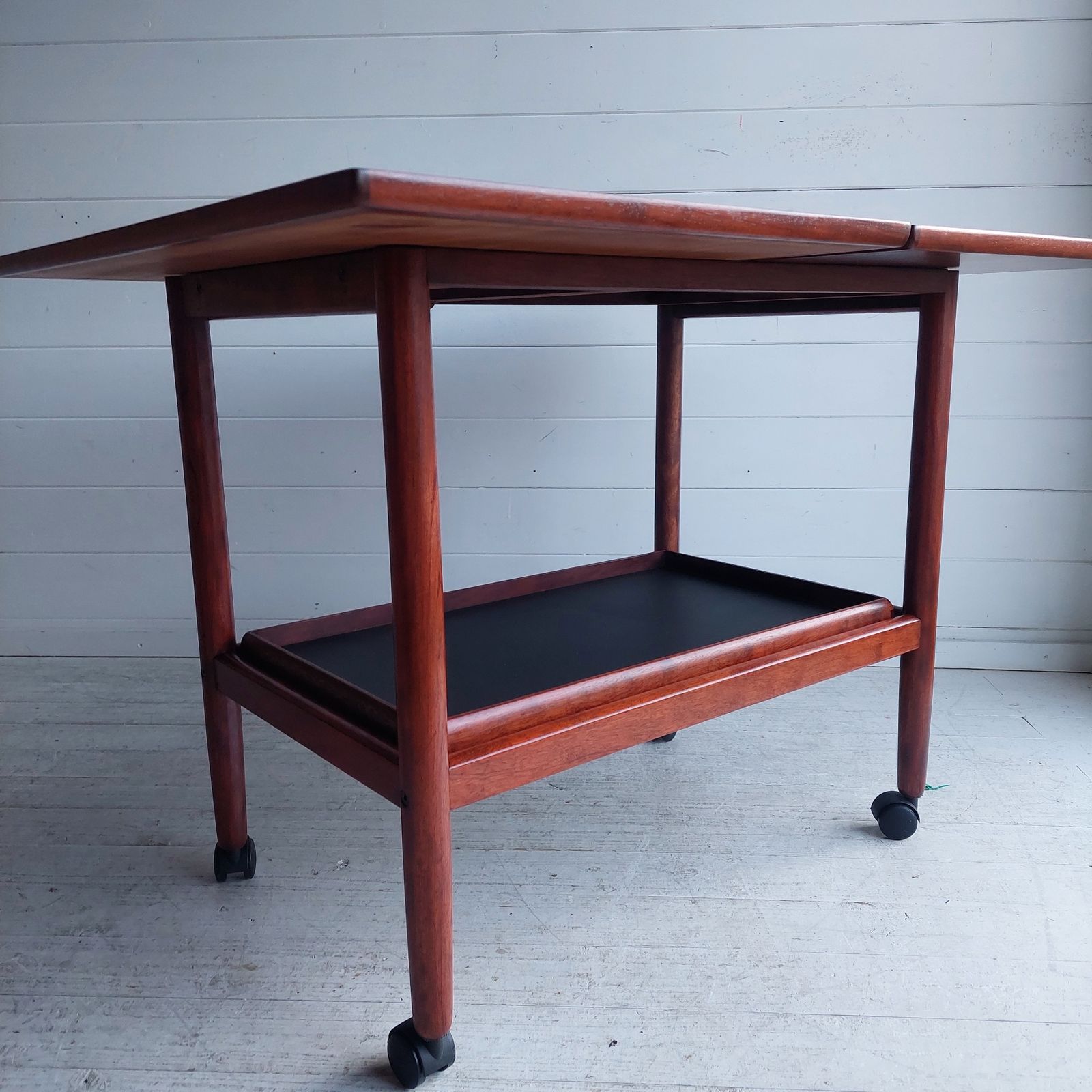 450.0 Mid Century Drinks Trolley Grete Jalk Poul Jeppesens Møbelfabrik, Rosewood Extendable Barcart 1960s photo