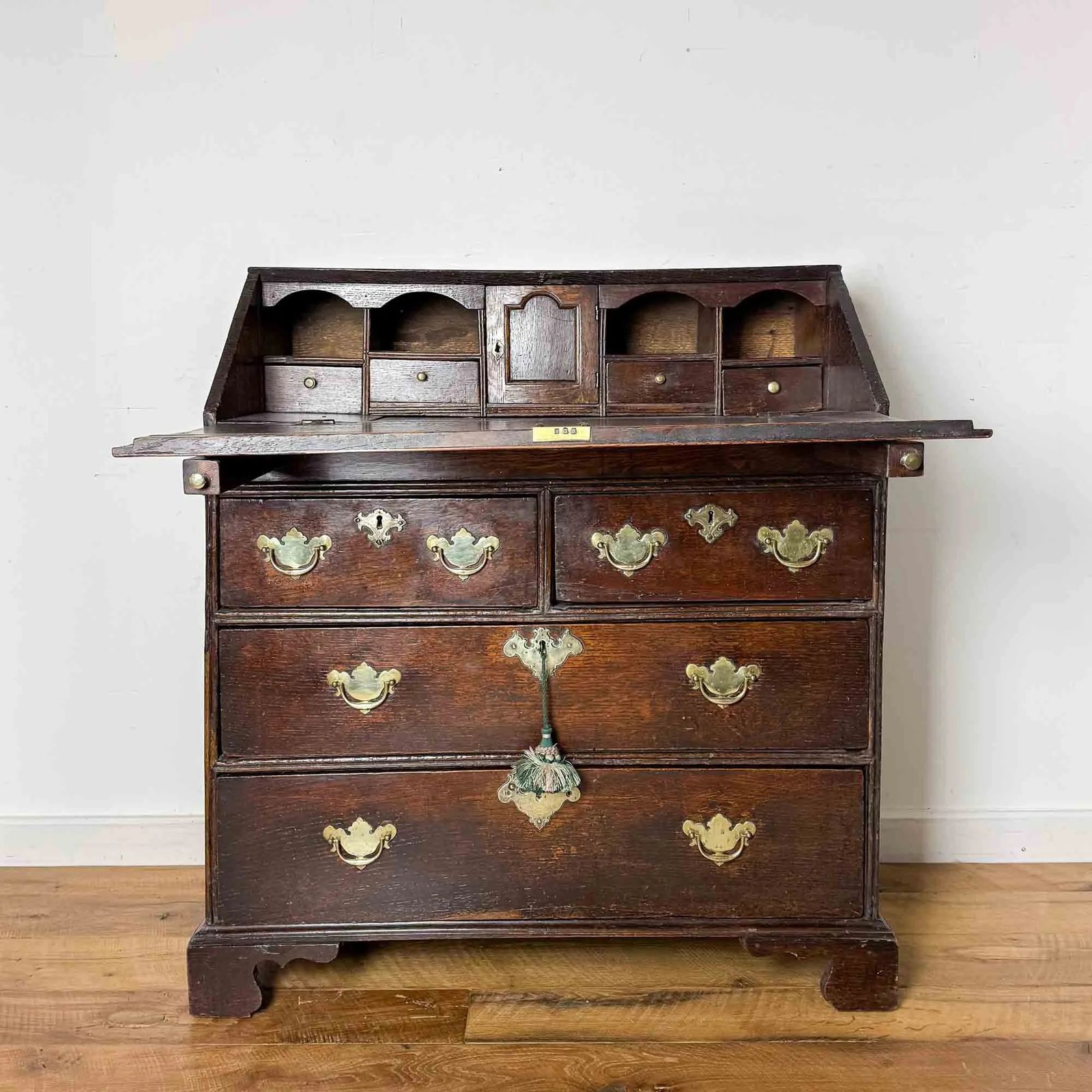 17th Century Vernacular Oak Bureau photo vinterior