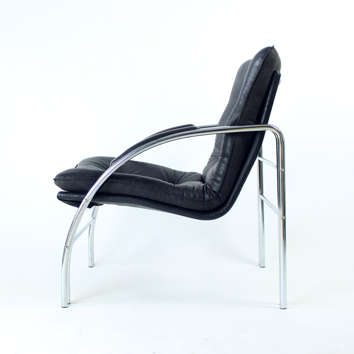 740.0 Mid Century Chrome Lounge Chair By Viliam Chlebo For Kodreta, Czechoslovakia, 1980s photo
