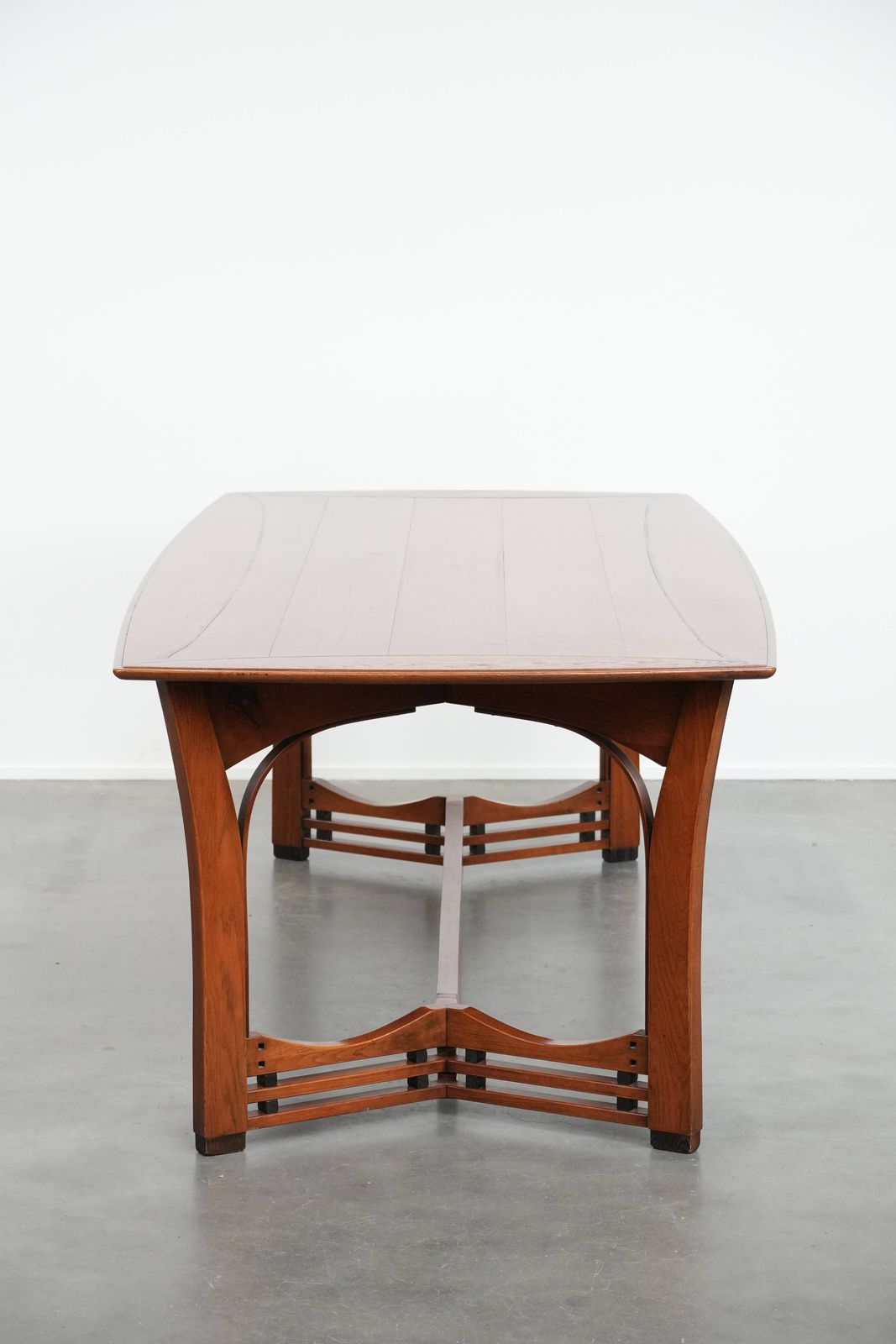 Mooie Eettafel In Art Nouveau Stijl Voor 4 Tot 6 Personen, In Goede Staat photo vinterior
