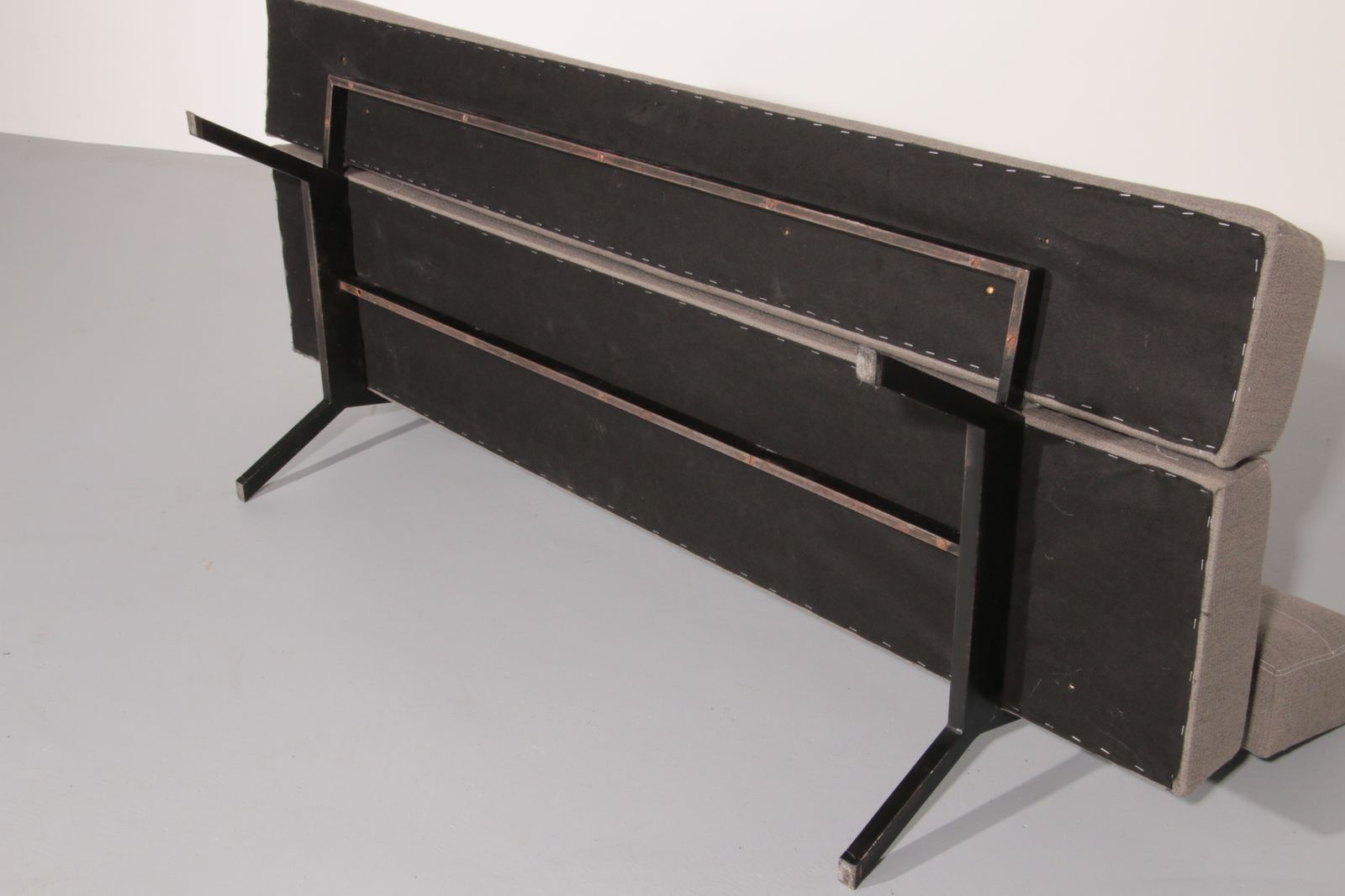 photo for sale Mid Century Italian Daybed By Rito Valla For Ipe Bologna 1960s