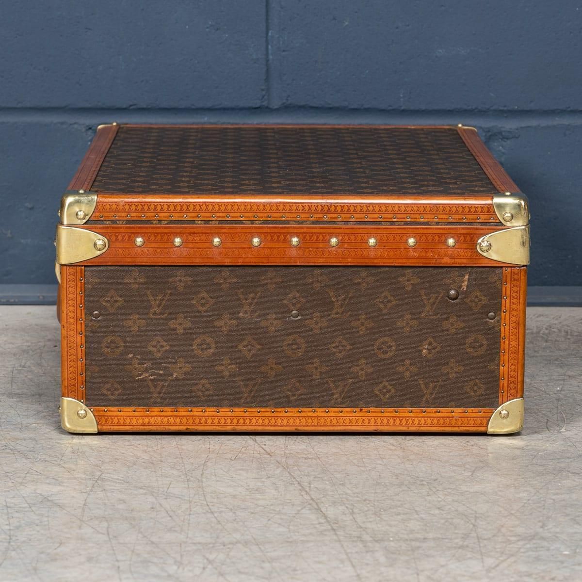 20th Century Louis Vuitton Suitcase In Monogram Canvas, France photo Furniture