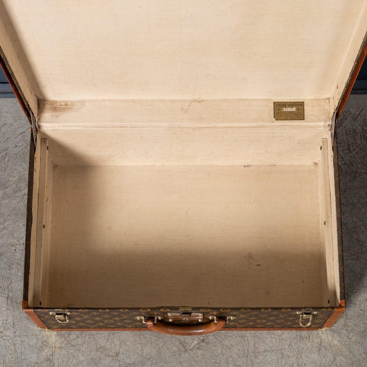 photo for sale 20th Century Louis Vuitton Suitcase In Monogram Canvas, France