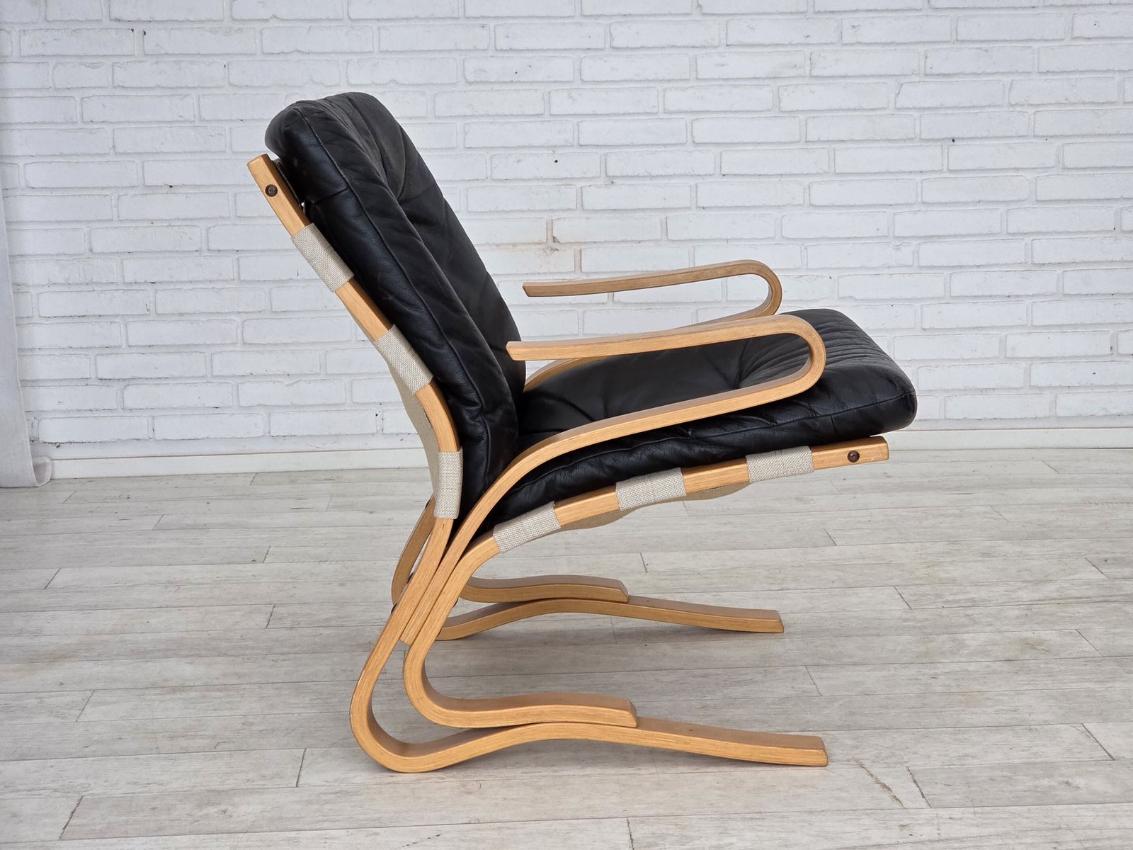 1970s, Norwegian Design, Armchair Model "Kengu", Leather, Bent Wood. photo 920.0