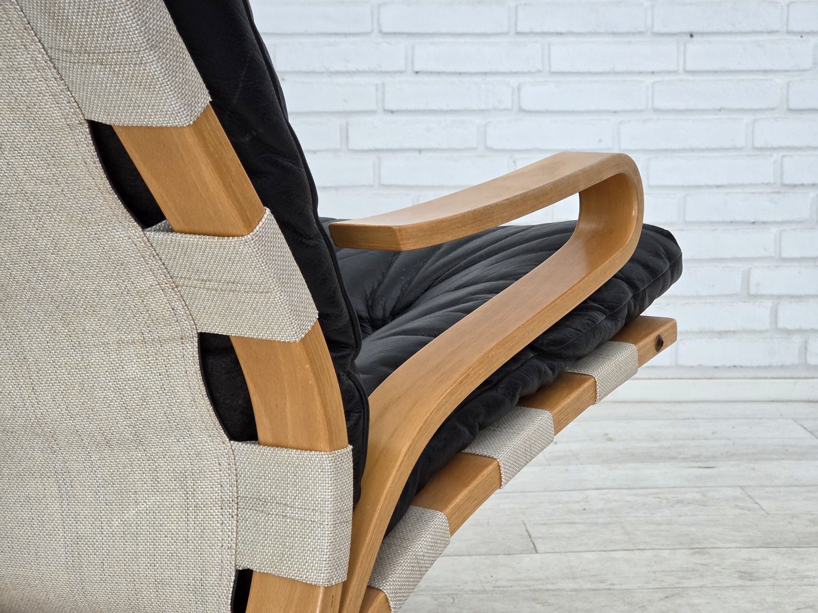 photo furniture 1970s, Norwegian Design, Armchair Model "Kengu", Leather, Bent Wood.