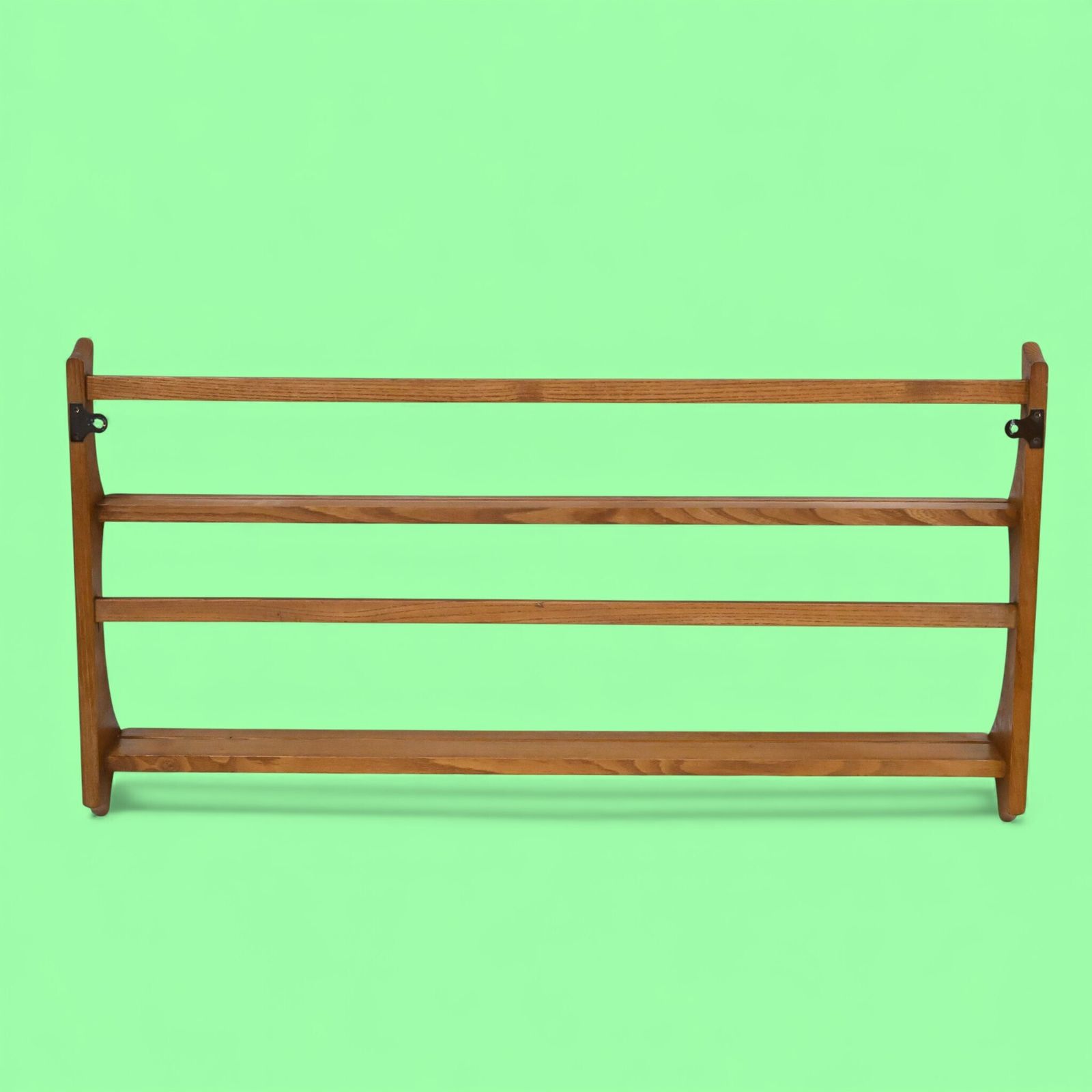 photo furniture Ercol Hanging Plate Rack Model 268 Golden Dawn With Fixings Free* Uk Delivery