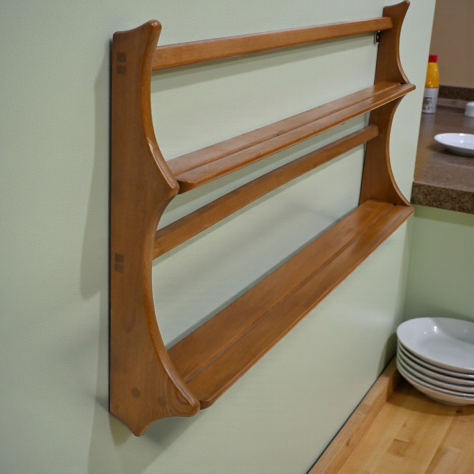 Ercol Hanging Plate Rack Model 268 Light Finish With Fixings Free* Uk Delivery