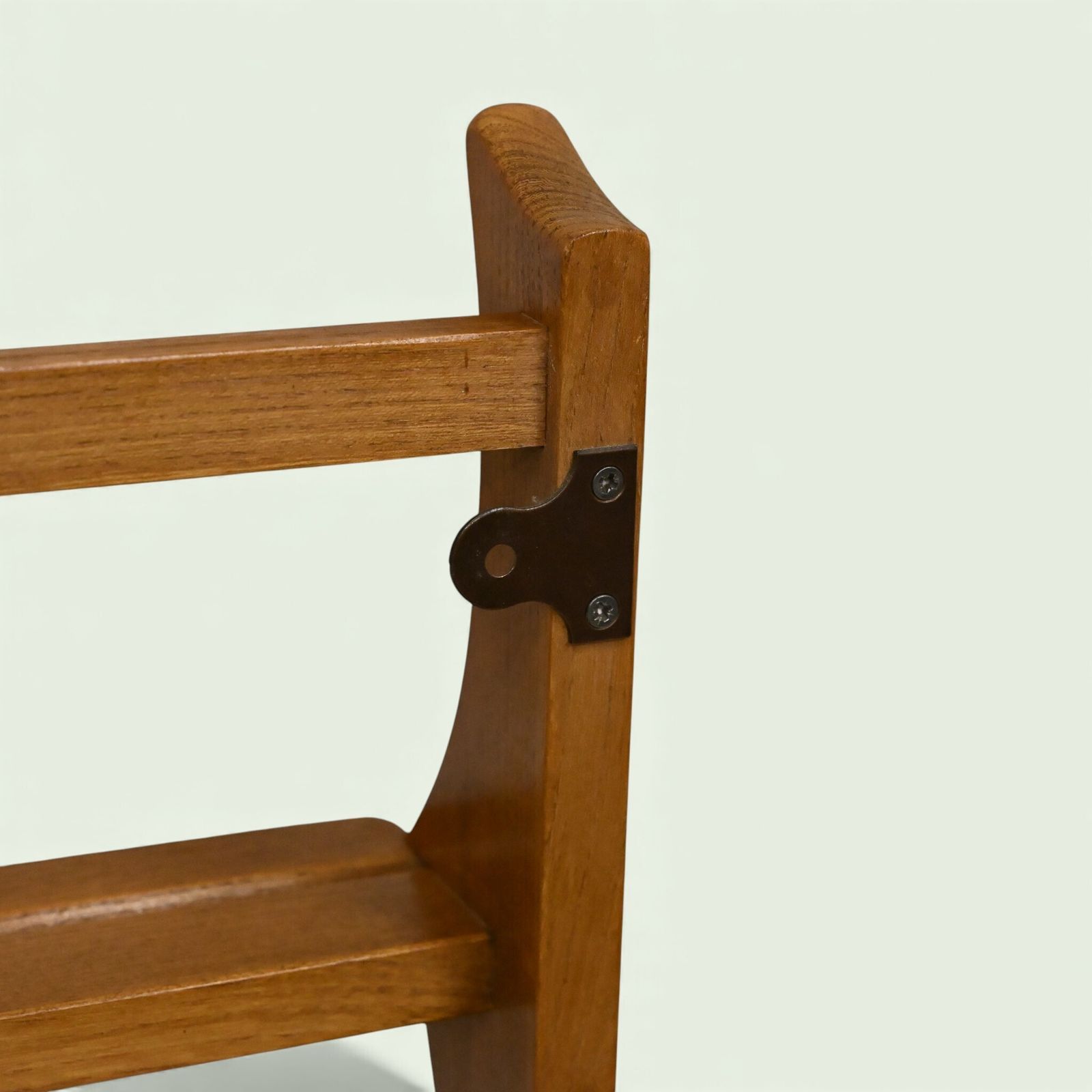 photo for sale Ercol Hanging Plate Rack Model 268 Light Finish With Fixings Free* Uk Delivery
