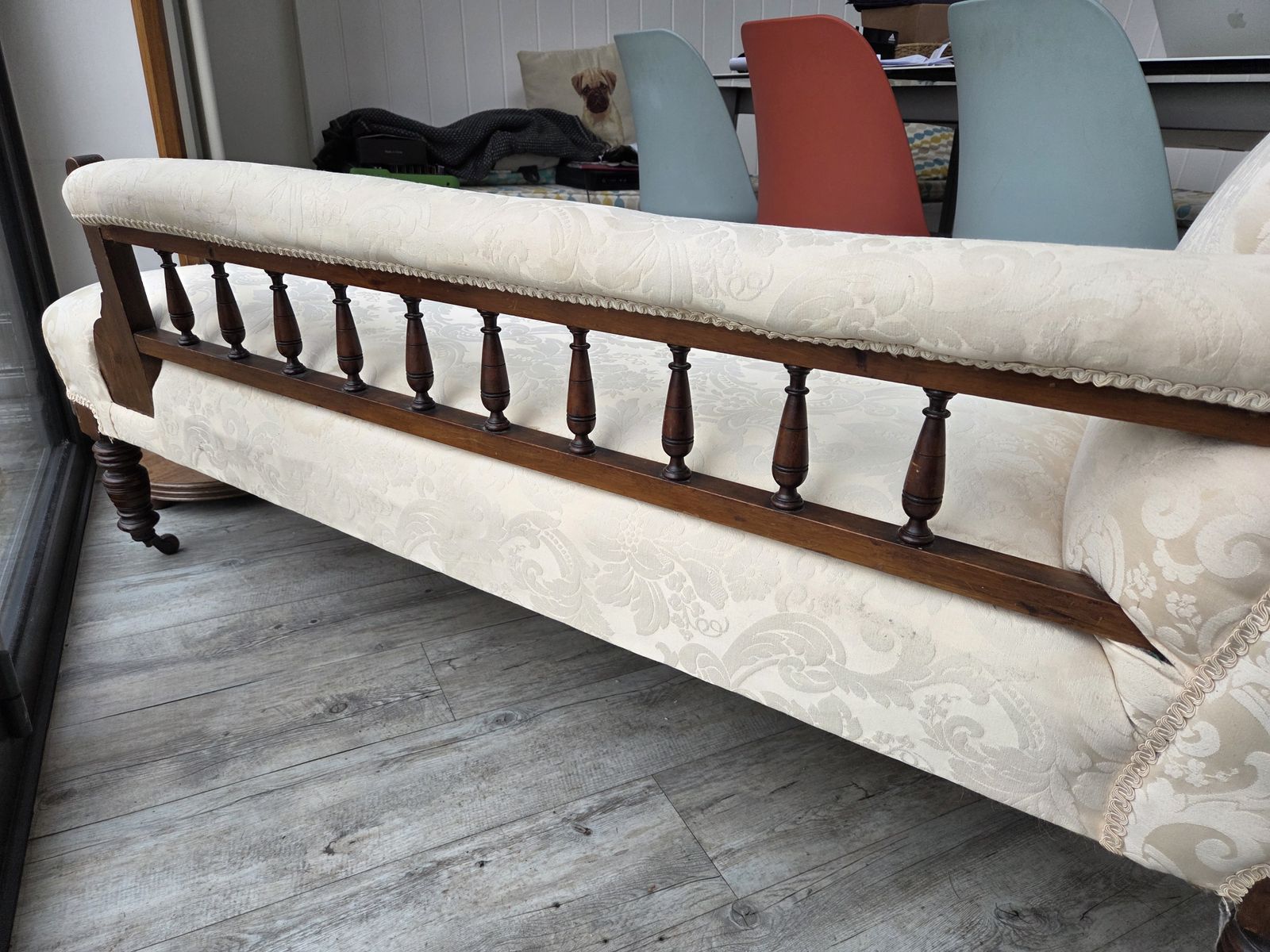 Edwardian Chaise Lounge With Cream Damask Fabric photo furniture