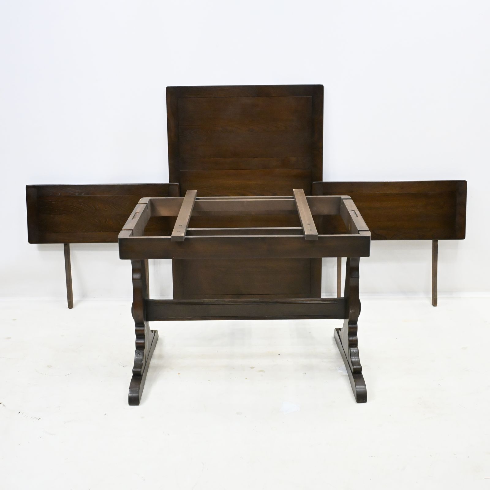 photo furniture Ercol Extending Dining Table Old Colonial Dark Finish Free Uk Delivery*