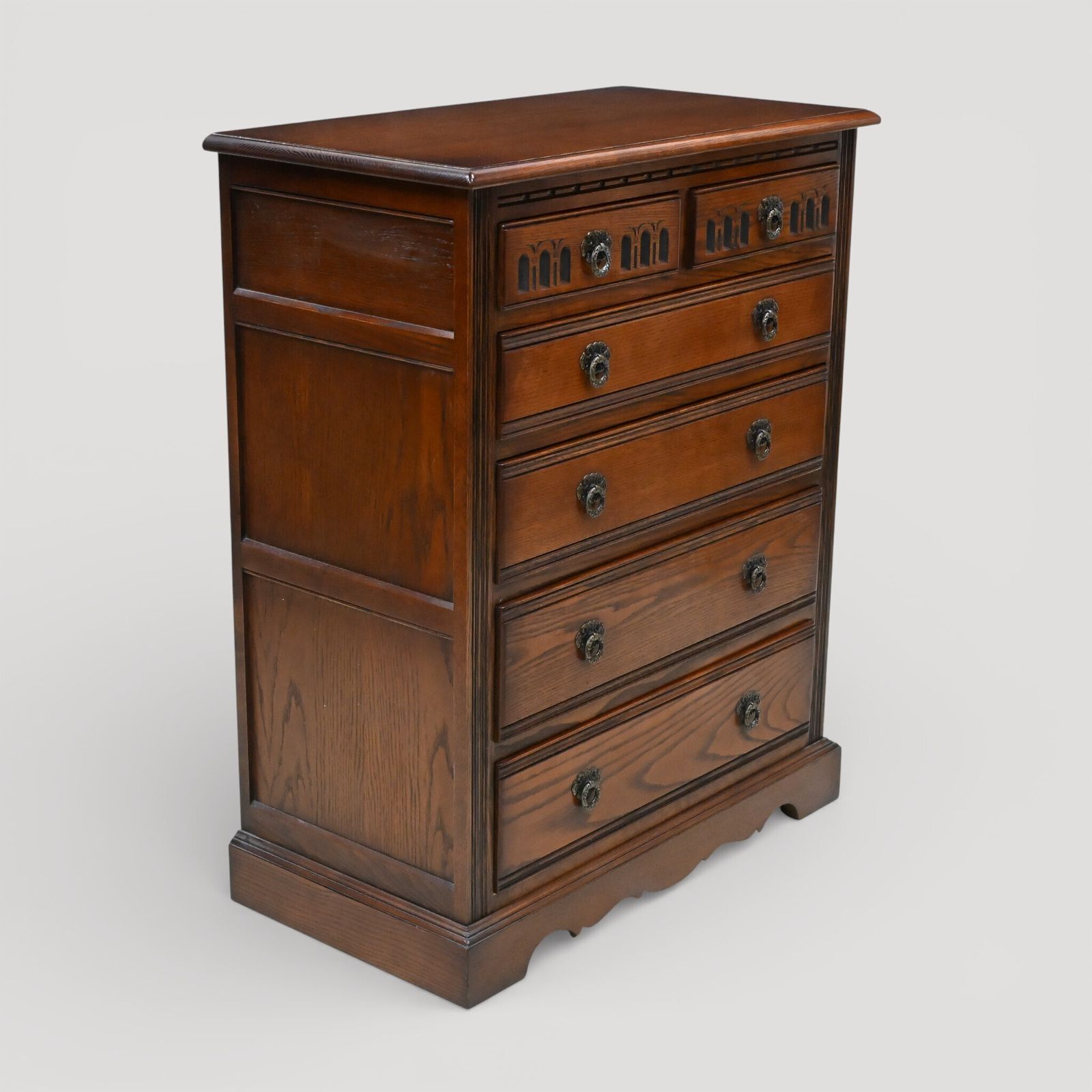photo furniture Old Charm Chest Of Drawers 4 Long 2 Short Tudor Brown Finish Free Uk Delivery*