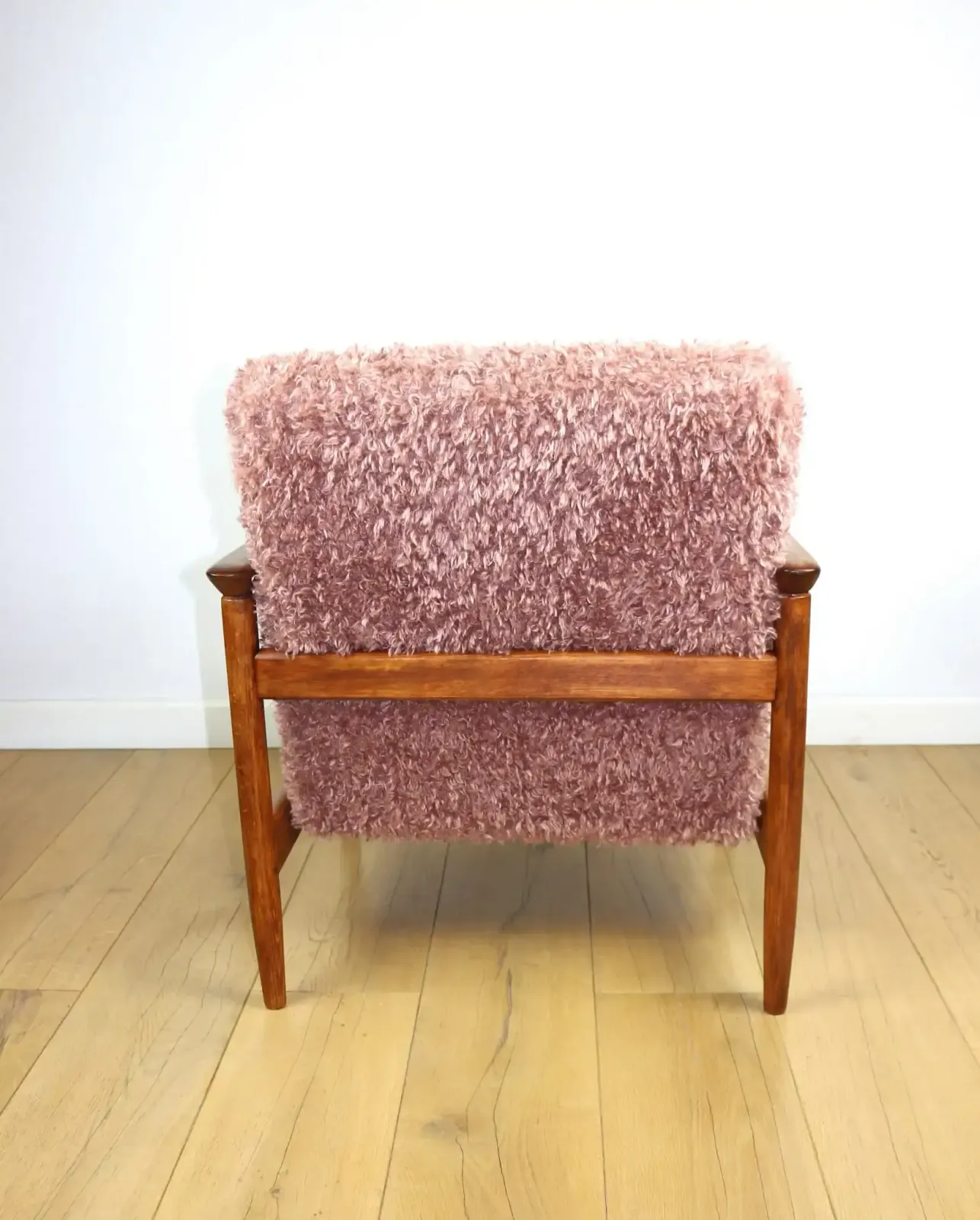 Gfm 142 Armchair Designed By Edmund Homa From The 1970s, Pink Long Hair photo buy