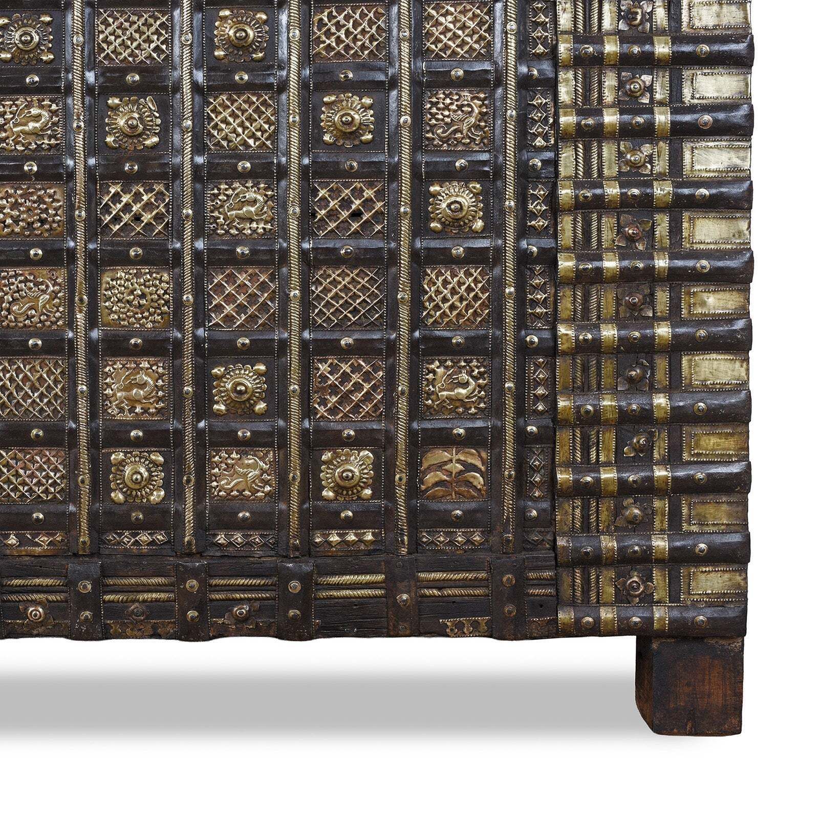 photo vinterior Antique Indian Brass Bound Pithara Console Chest From Saurashtra   18th Century
