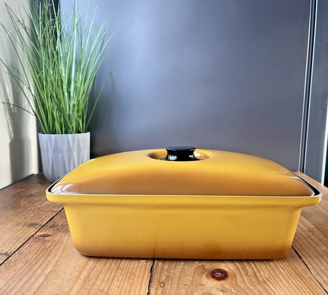 Vintage 60s 70s Tower Enamel Mustard Yellow Casserole Roasting Pan Retro Kitchen photo for sale