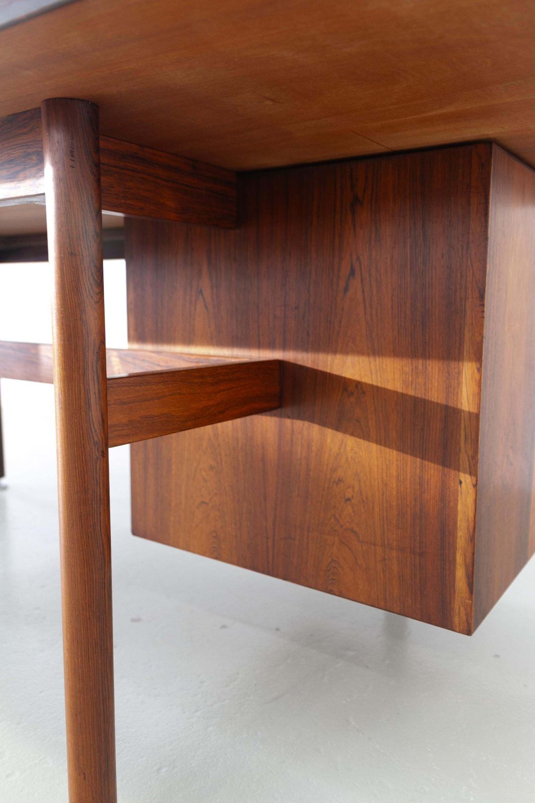 photo buy Mid Century Rosewood Executive Desk With Y Pulls By Jens Risom, 1960s.