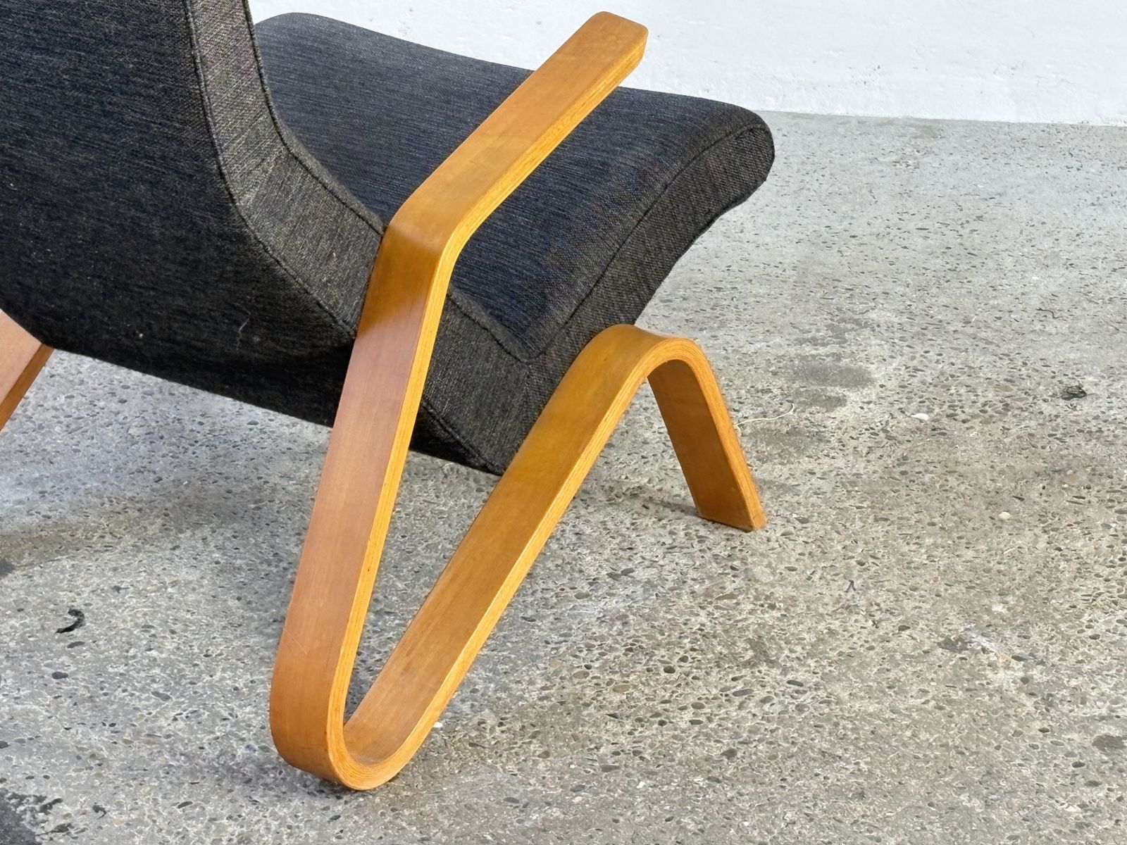photo buy Grasshopper Lounge Chair Designed By Eero Saarinen For Knoll 1950ies