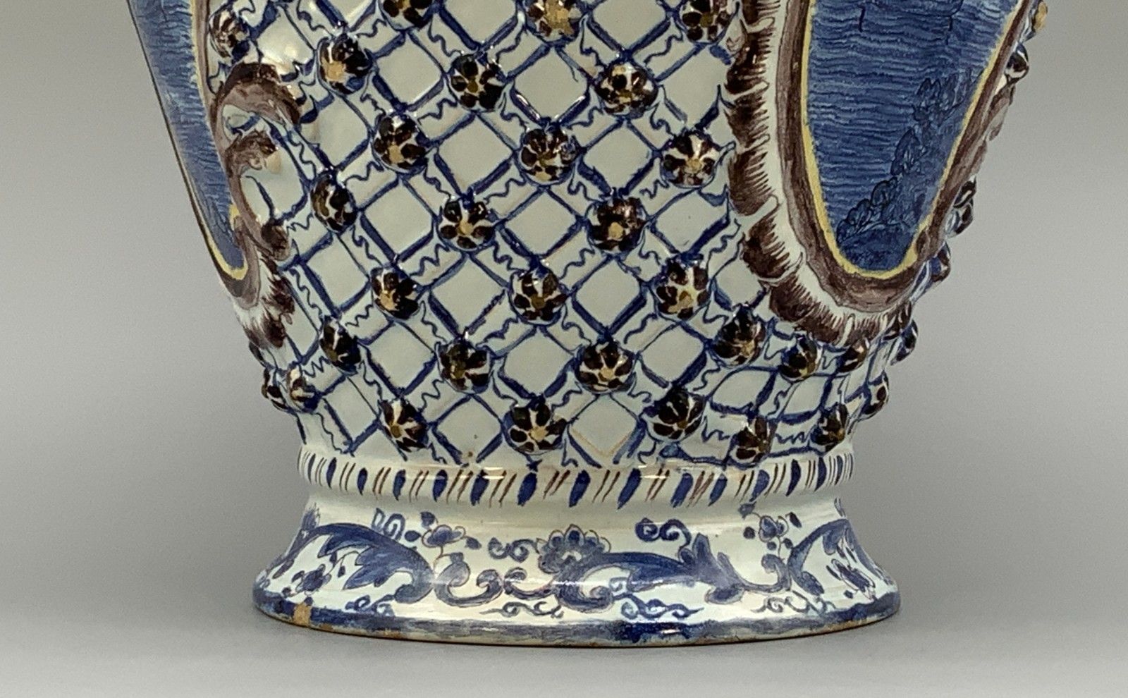 photo furniture Large Superb 19thc Dutch Style French Faience Delft Manganese Blue & White Vase