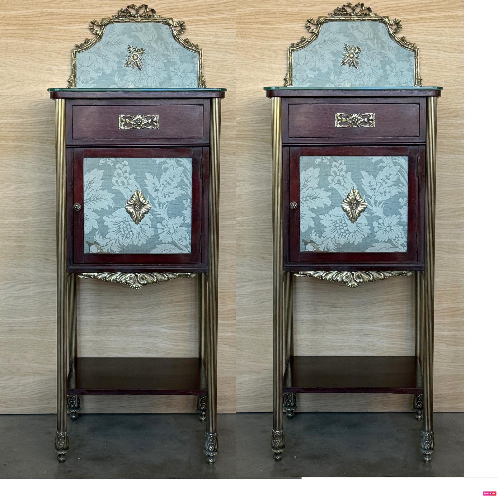 Paire de tables de chevet d'époque françaises en acajou, XIXe siècle photo furniture