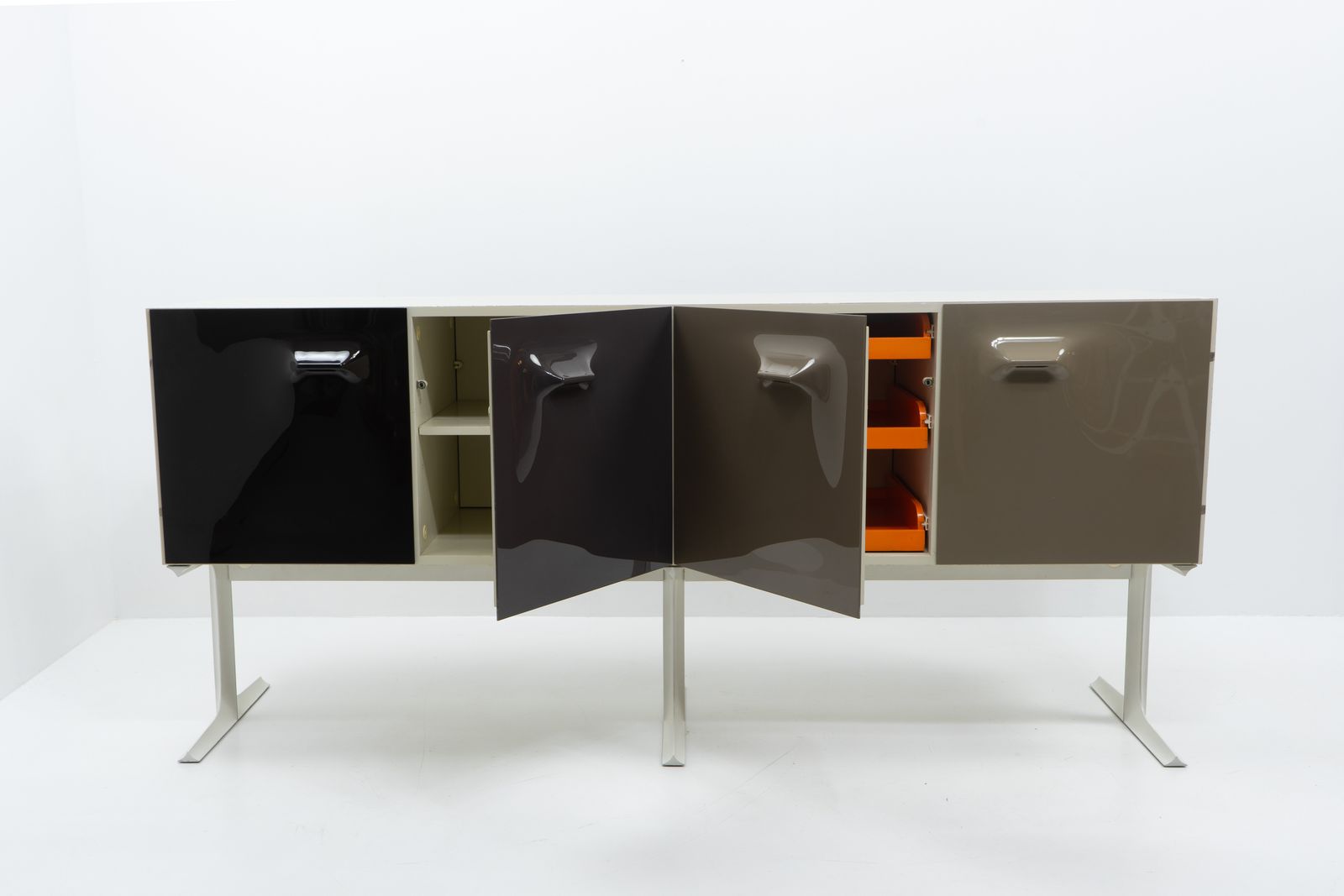 Df 2000 Sideboard, Raymond Loewy For Doubinsky Frères, France, 1960s photo vinterior