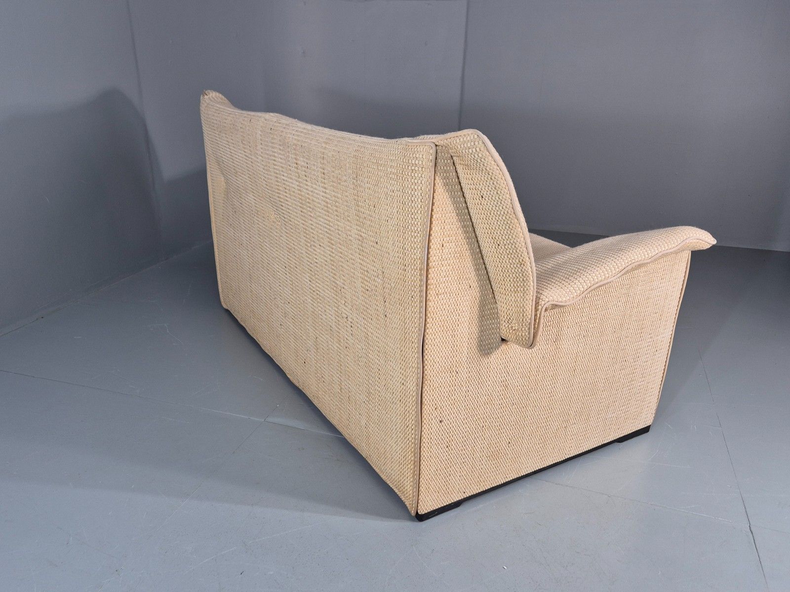 photo buy Afra And Tobia Scarpa For B And B Italia Two Seater  Lauriana 80s Eb11007 M2ss