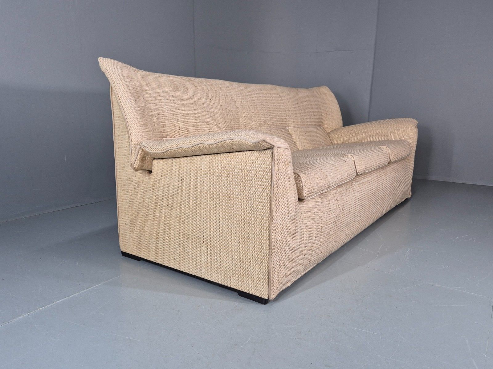1600.0 Afra And Tobia Scarpa For B And B Italia Three Seater Lauriana 80s Eb11005 V3ss photo