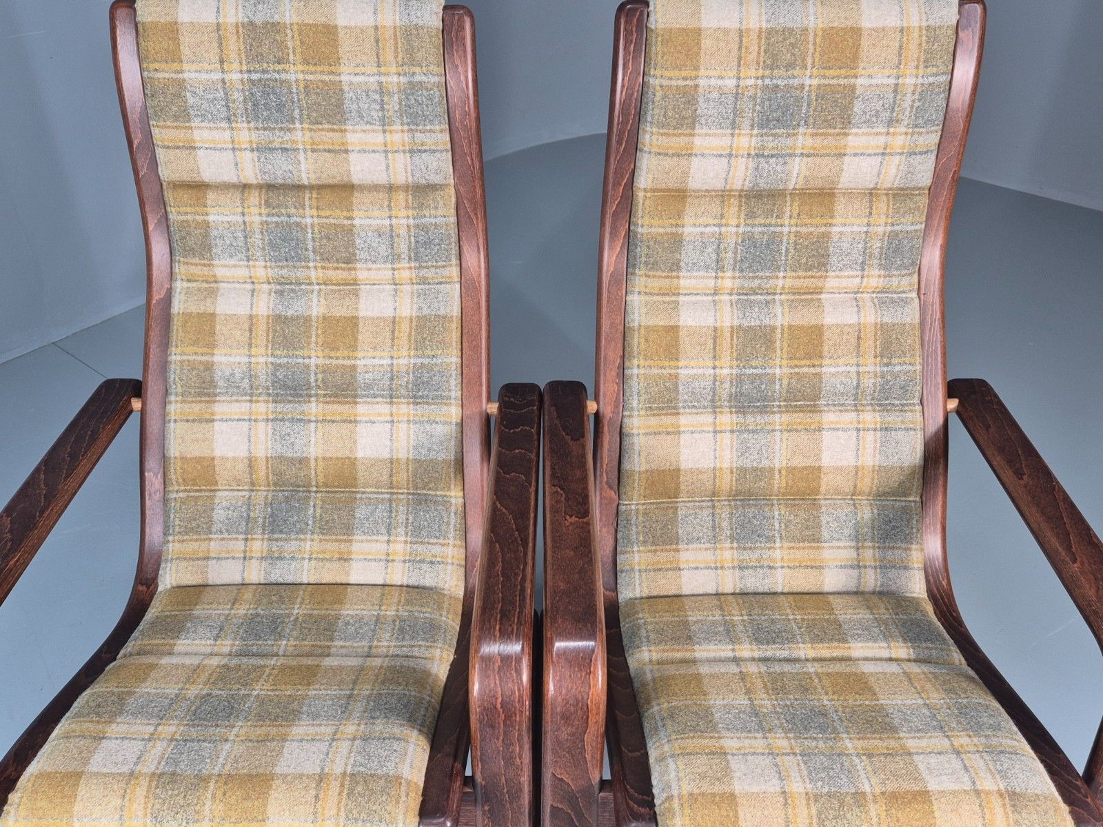 photo vintage 2 Mid Century Lounge Chairs New Upholstery 1970s Retro Danish  Eb10325 Mben