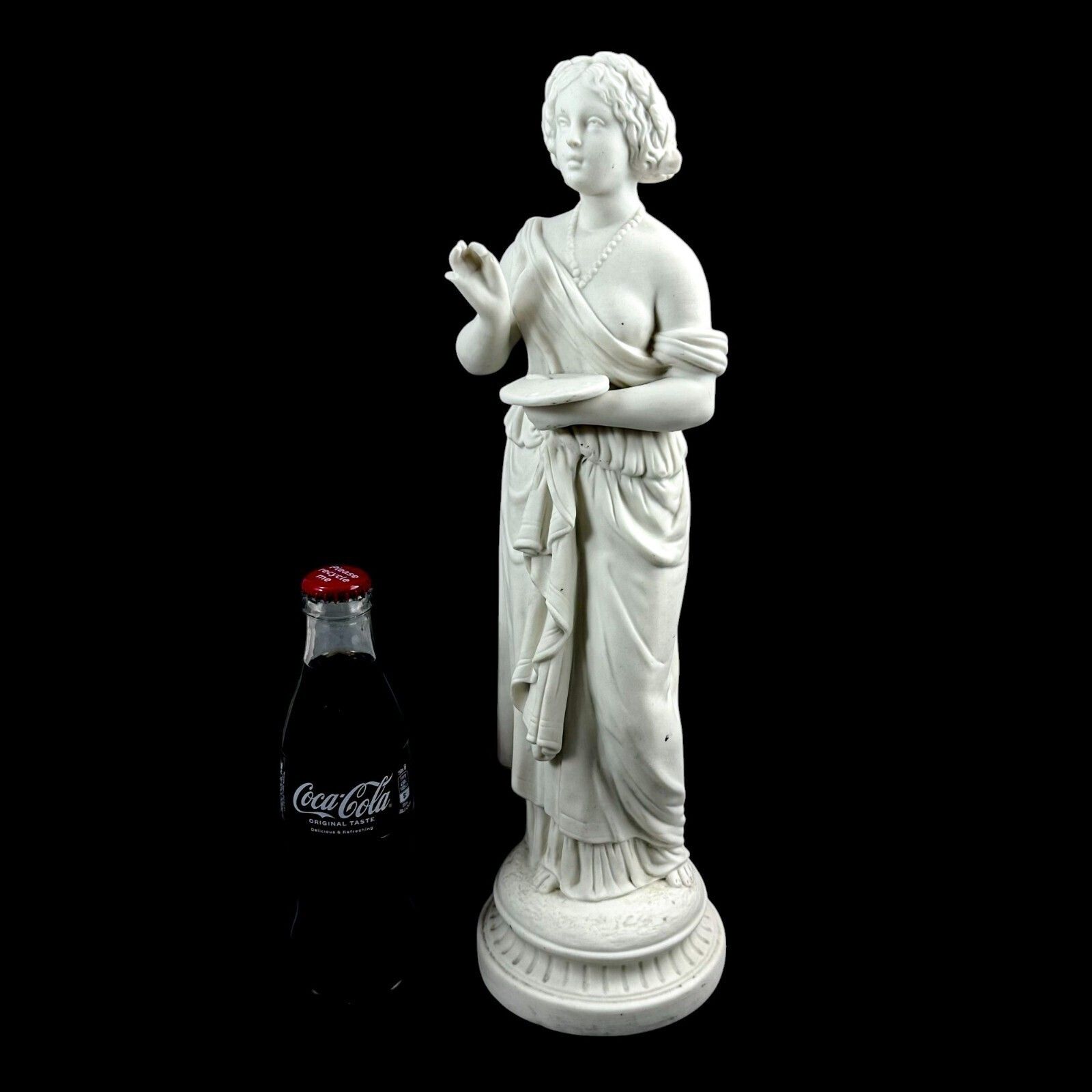 photo vintage Antique Victorian Neoclassical Bisque Porcelain Figure, England 1850s