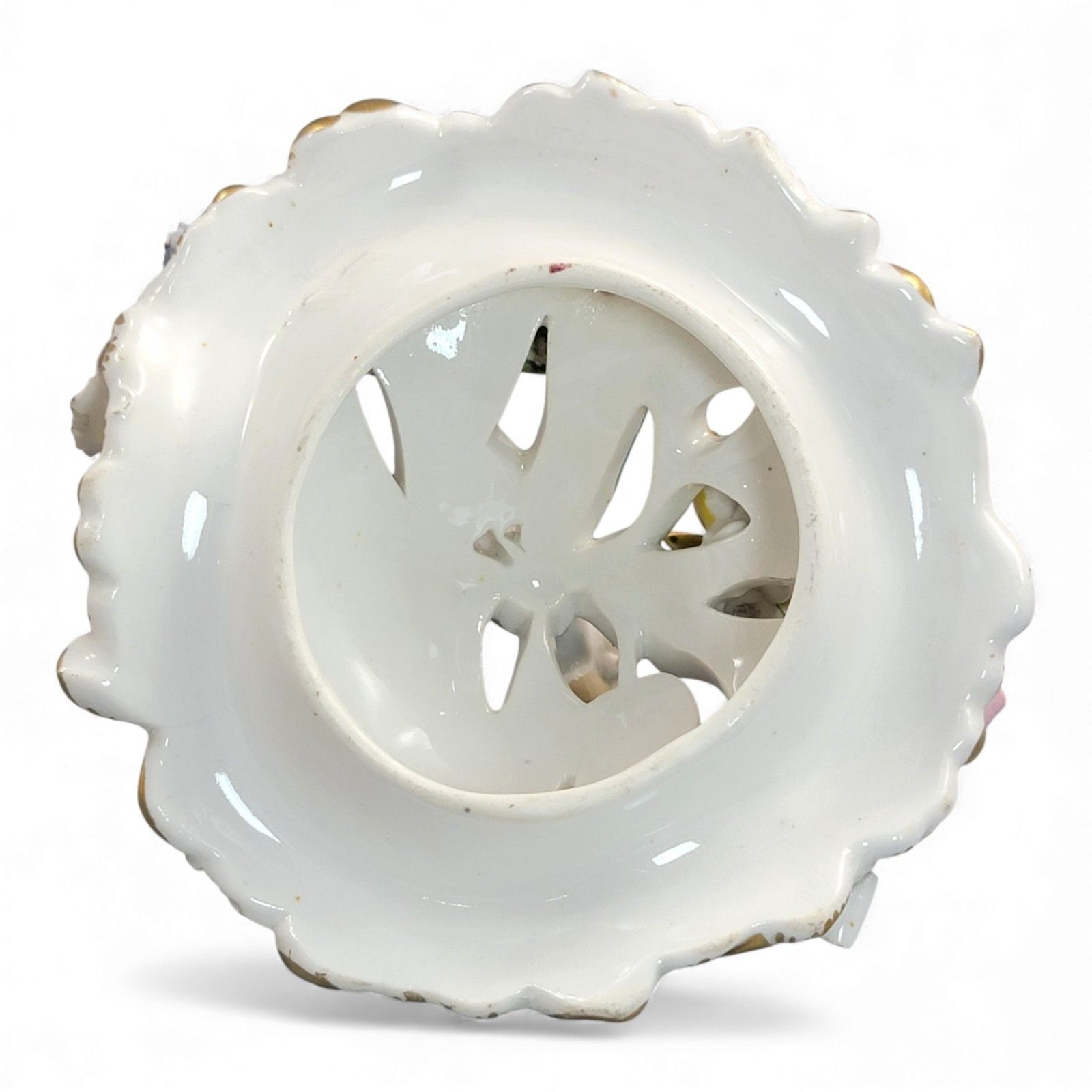 photo furniture Coalport Reticulated Flower Encrusted Vase C.1840 Coalbrookdale Potpourri