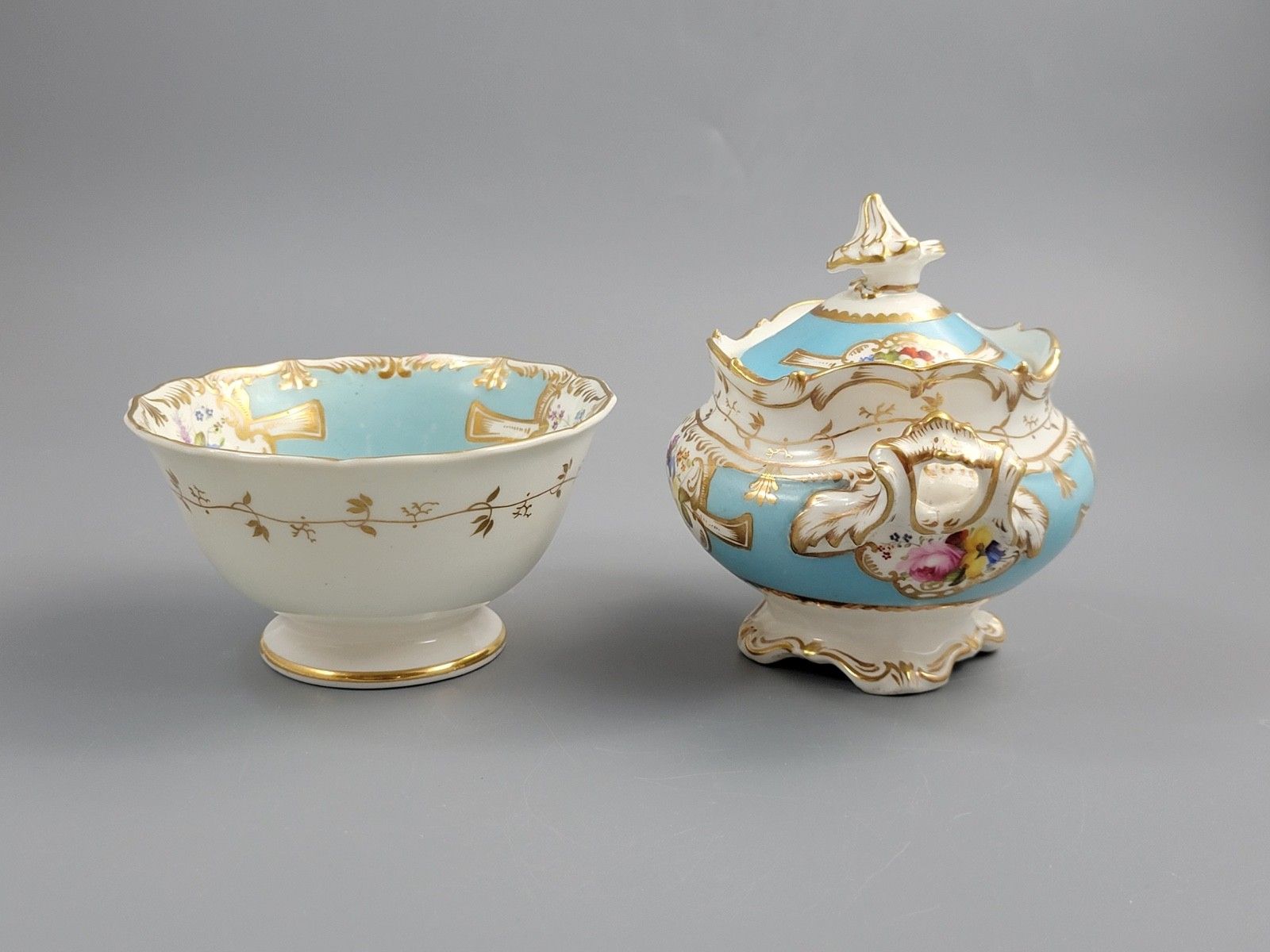 photo vinterior Old Paris Porcelain Tea Service, Petit Style, Louis Philippe I Period, C. 1840