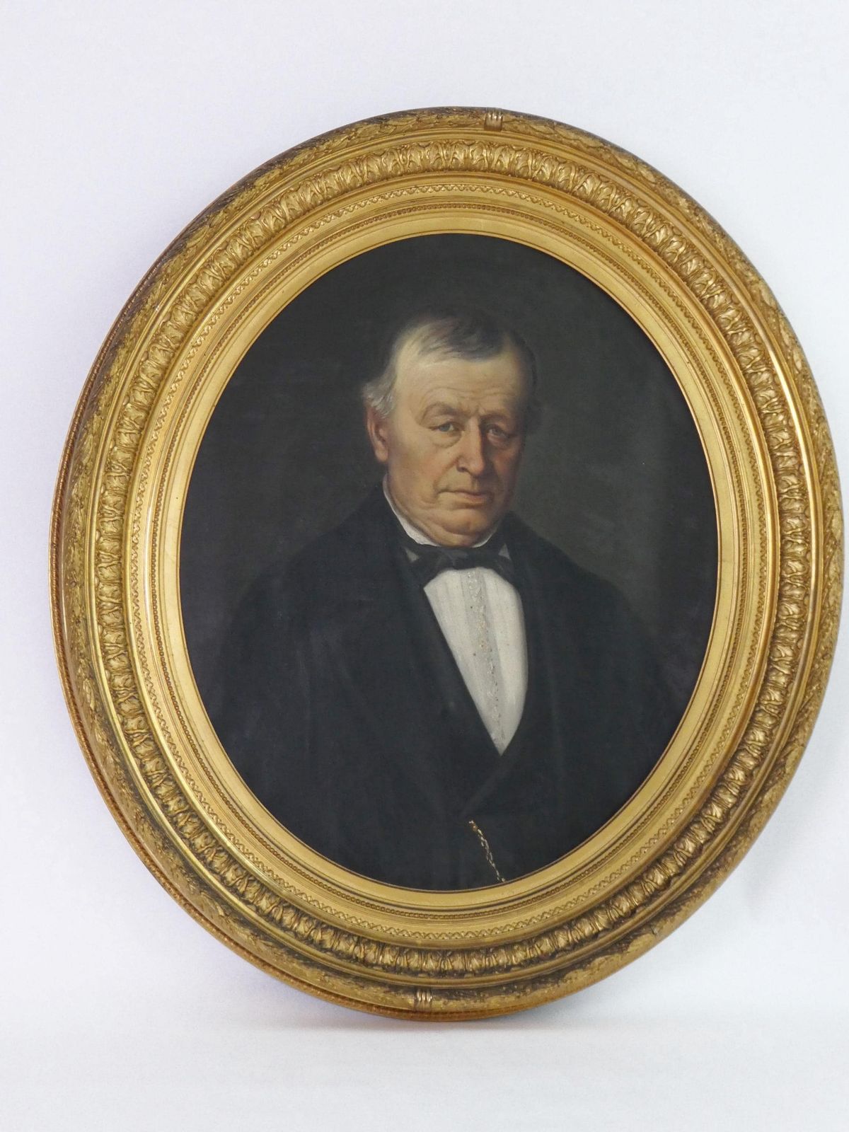Large 19th Century Male Portrait Oil On Canvas, Elegant Painting With Golden Frame photo vintage