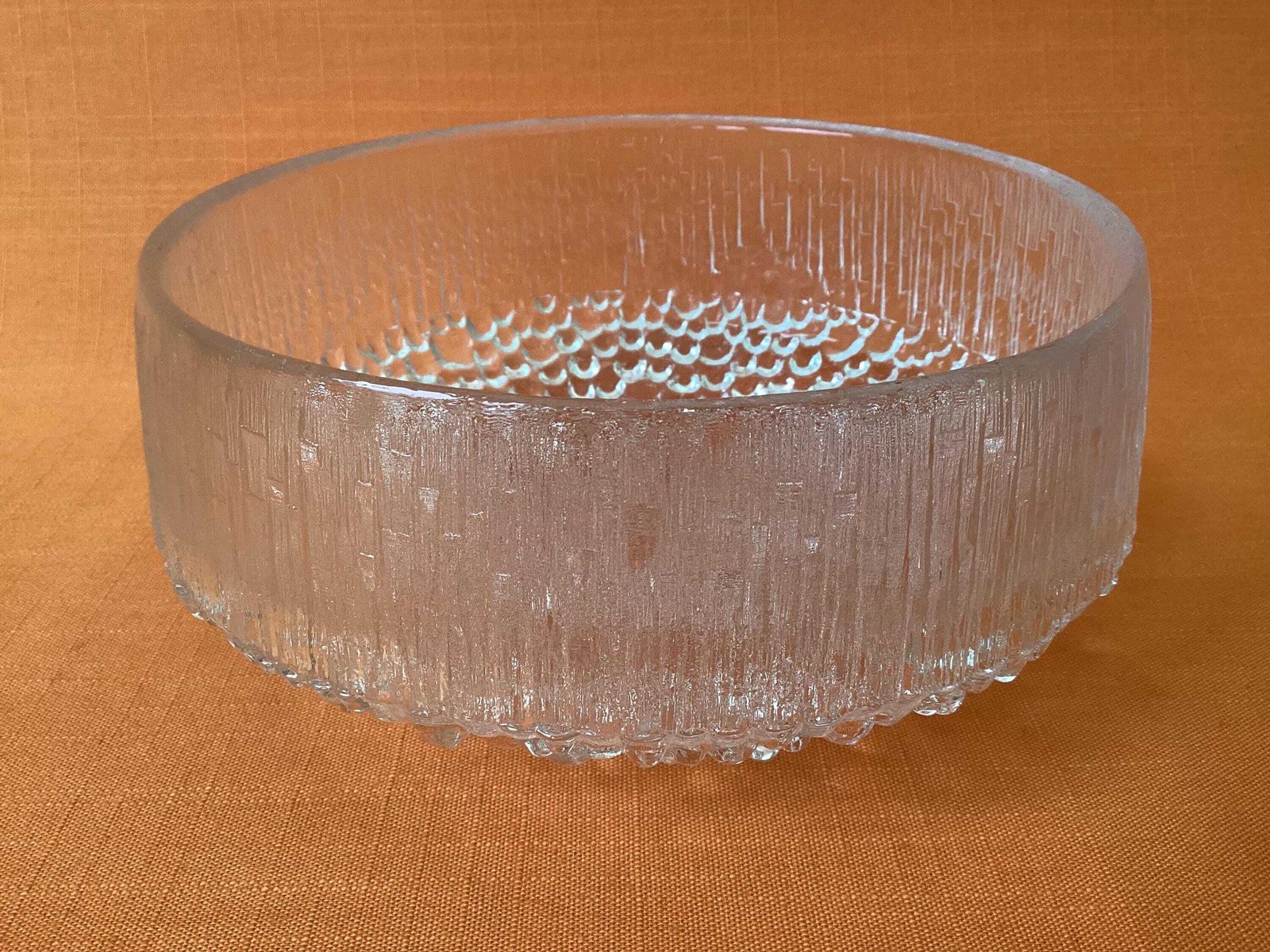 1960s Scandinavian Textured Glass Bowl, Ultima Thule Collection By Tapio Wirkkala photo vintage