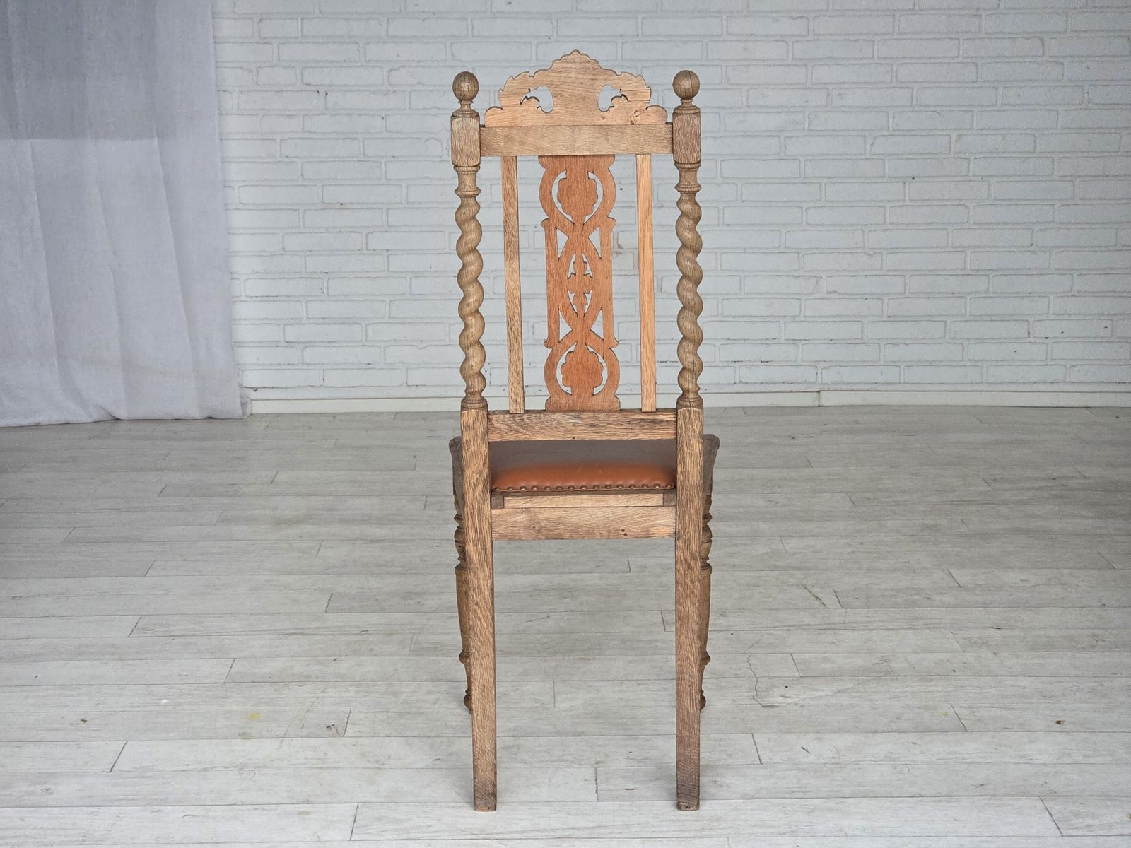 1290.0 1930s, Set Of 4 Danish Dining Chairs, Carved Oak Wood, Furniture Leather. photo